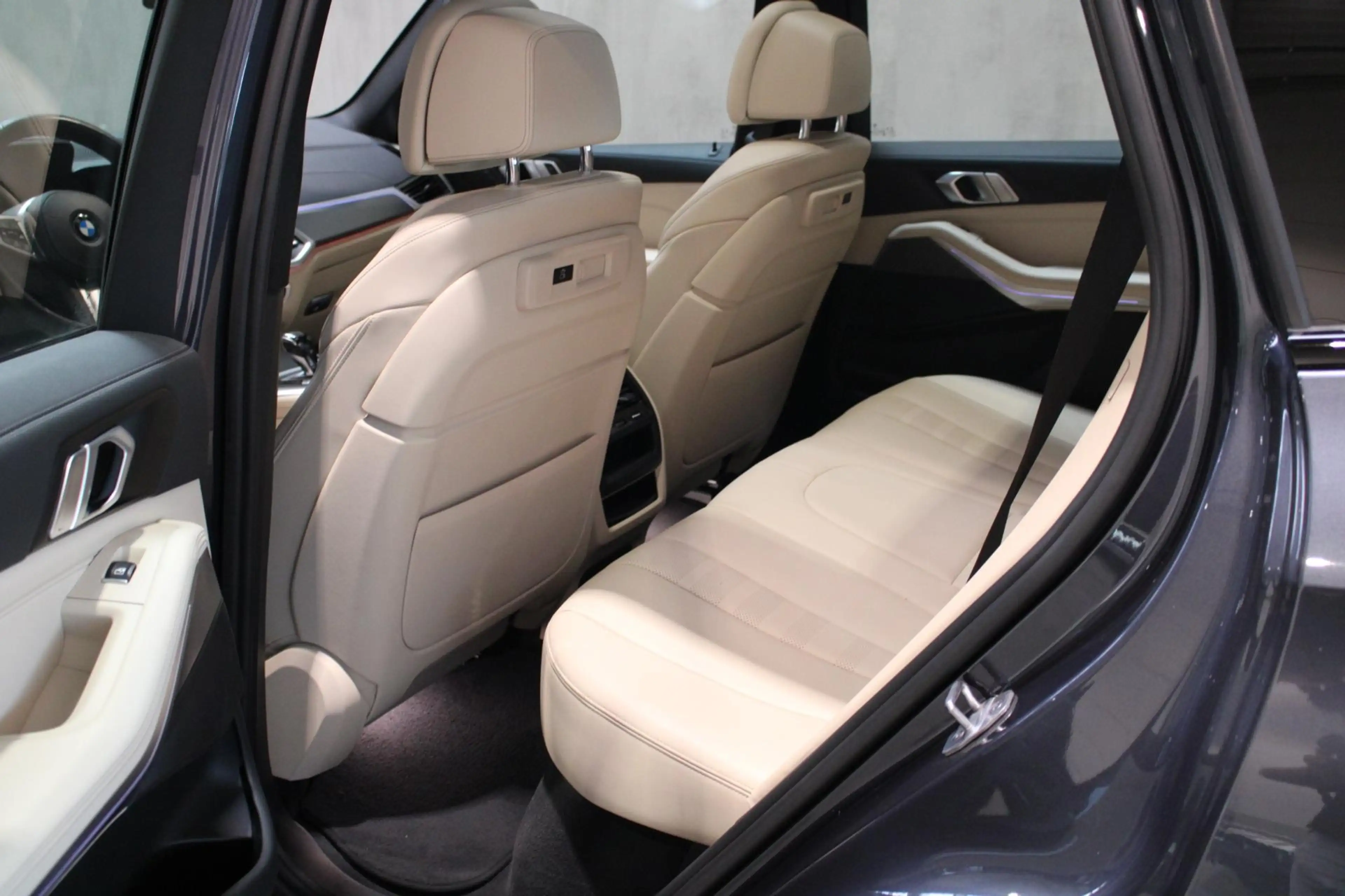 BMW X5 XDrive45e High Executive M-Sport/Orgineel nederlan — photo 9