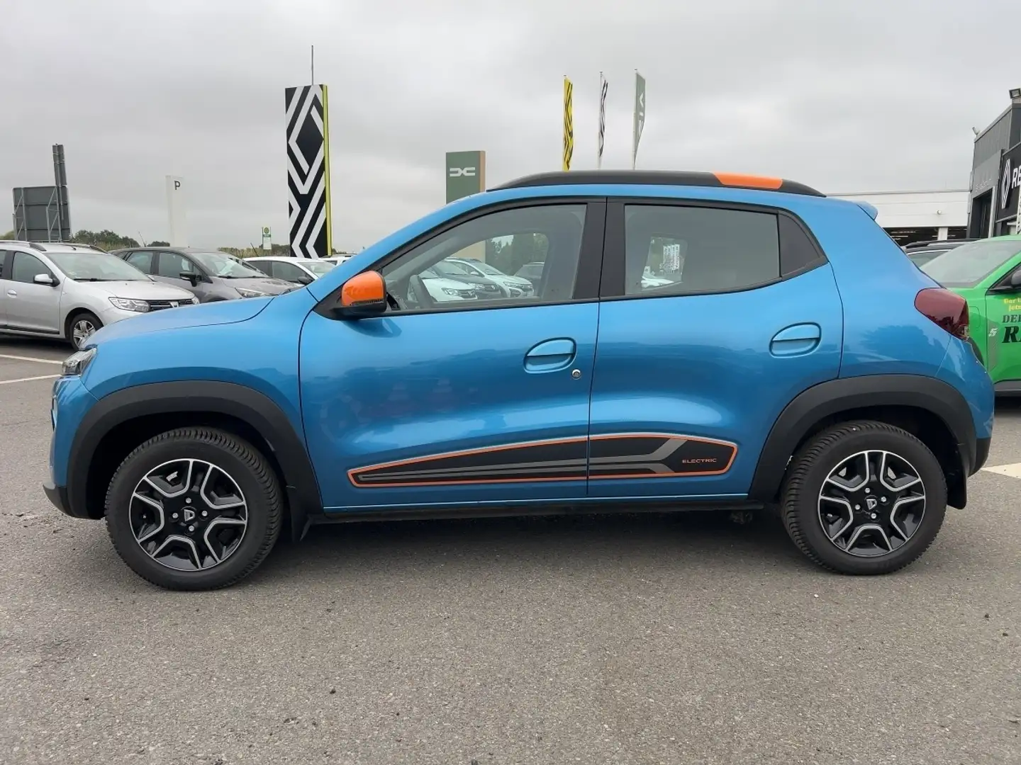 Dacia Spring Comfort Plus Blau - 2