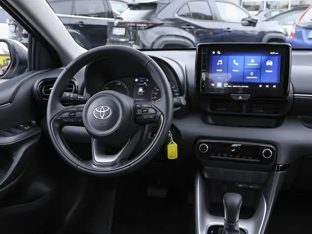 Toyota Yaris view 9
