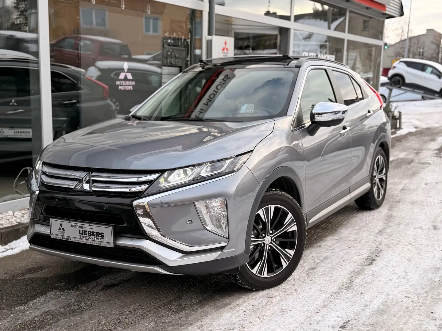 Mitsubishi Eclipse Cross Top 4WD AT #Pano+AHK+HUD+BSW+4xSHZ# Grau - 1