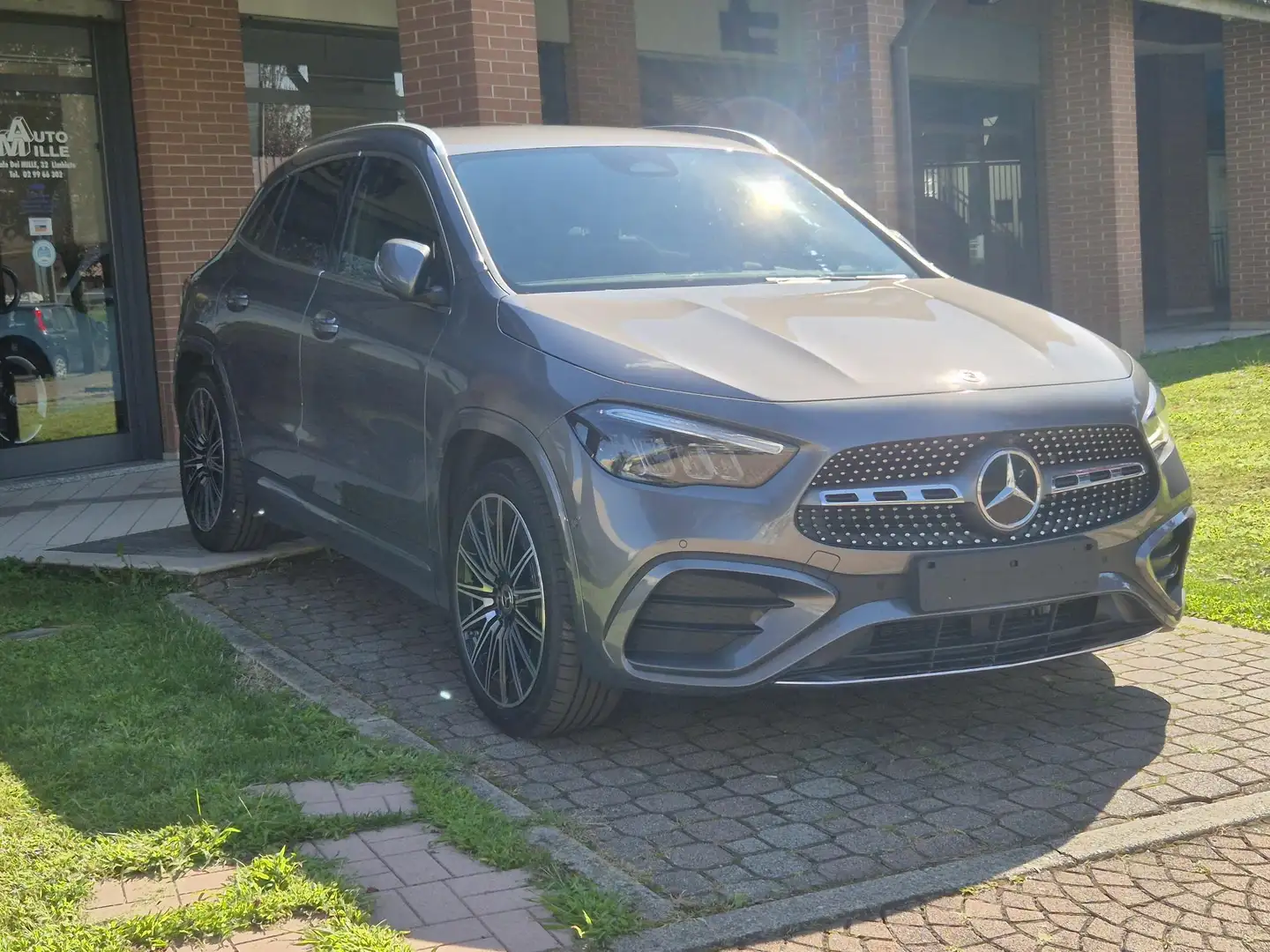 Mercedes-Benz GLA 200 200 AMG Line Premium auto Gris - 1
