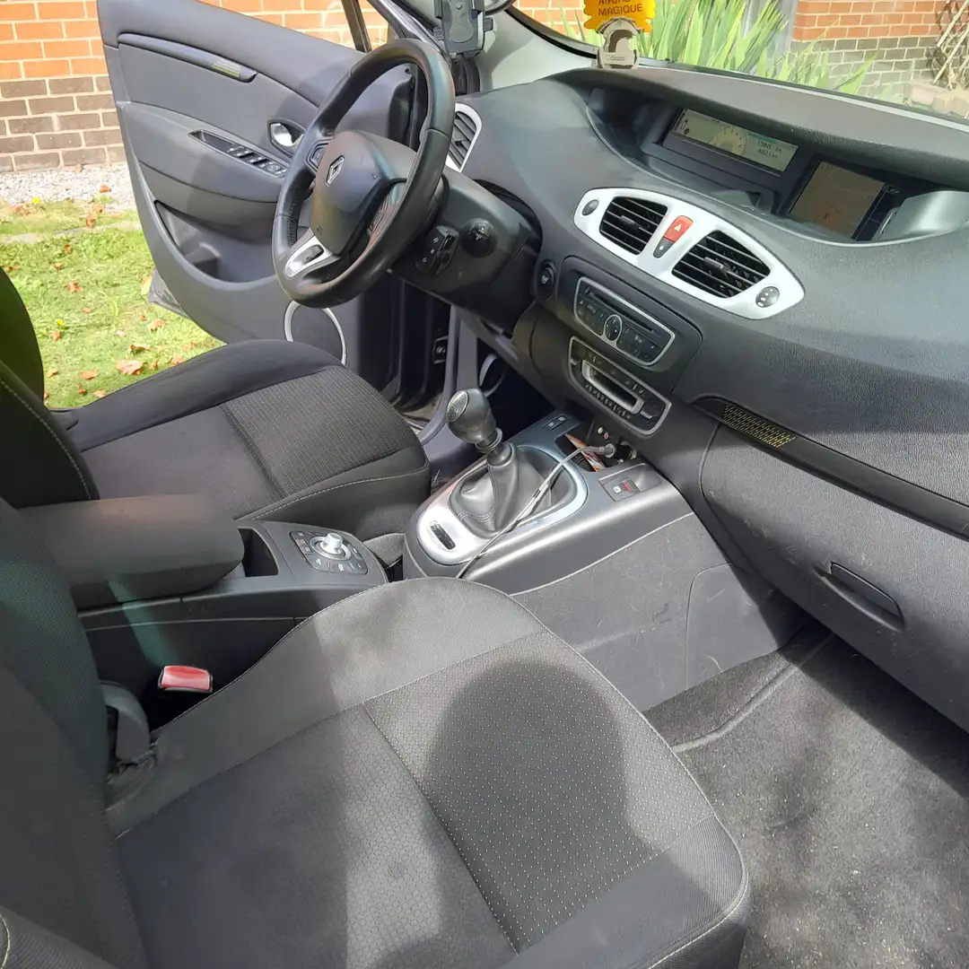 Renault Scenic 1.3TCe Bose Edition Gris - 1