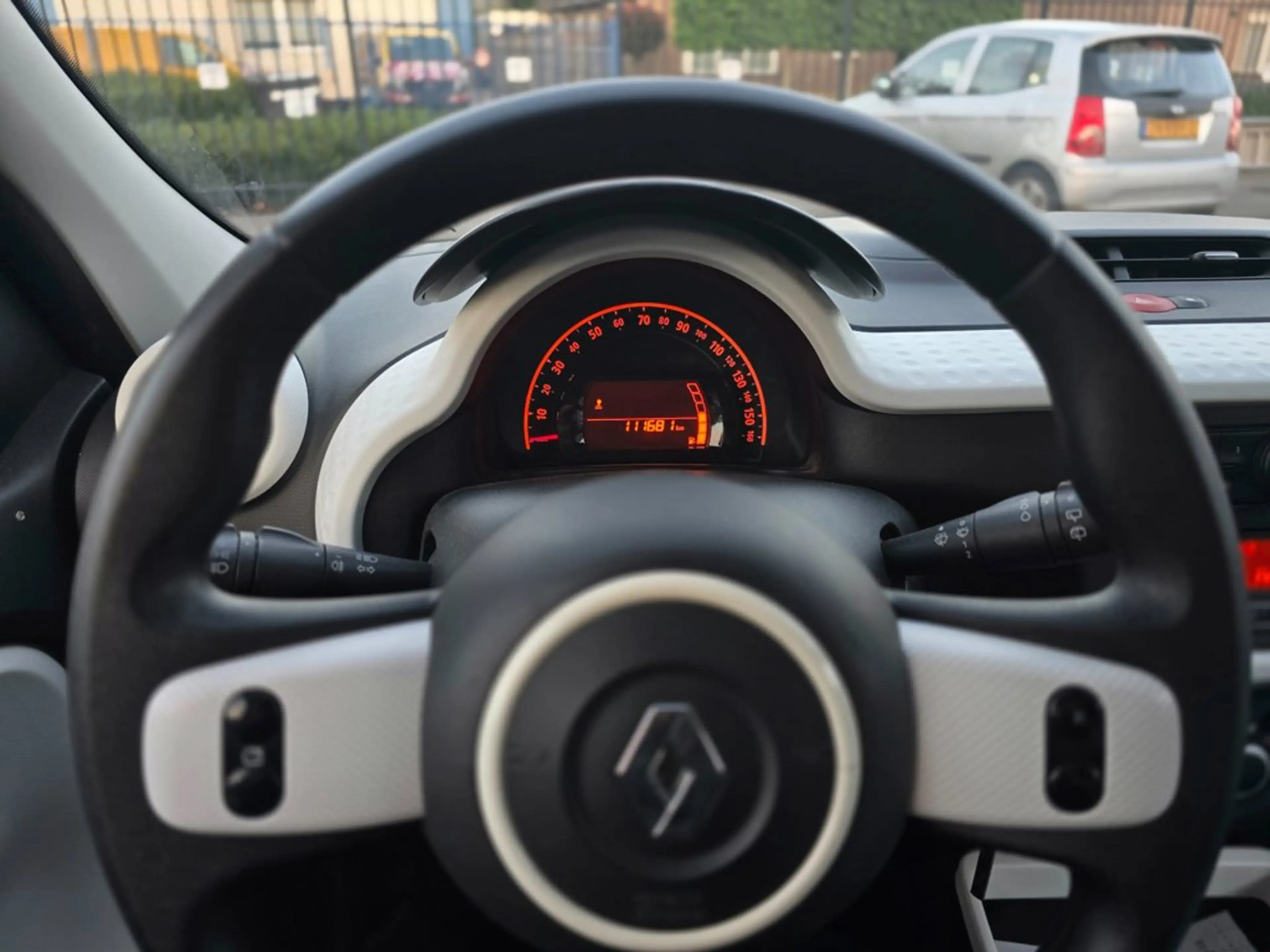 Renault Twingo 1.0 SCe Collection Airco|Cruise|NAP|NWE APK — photo 9