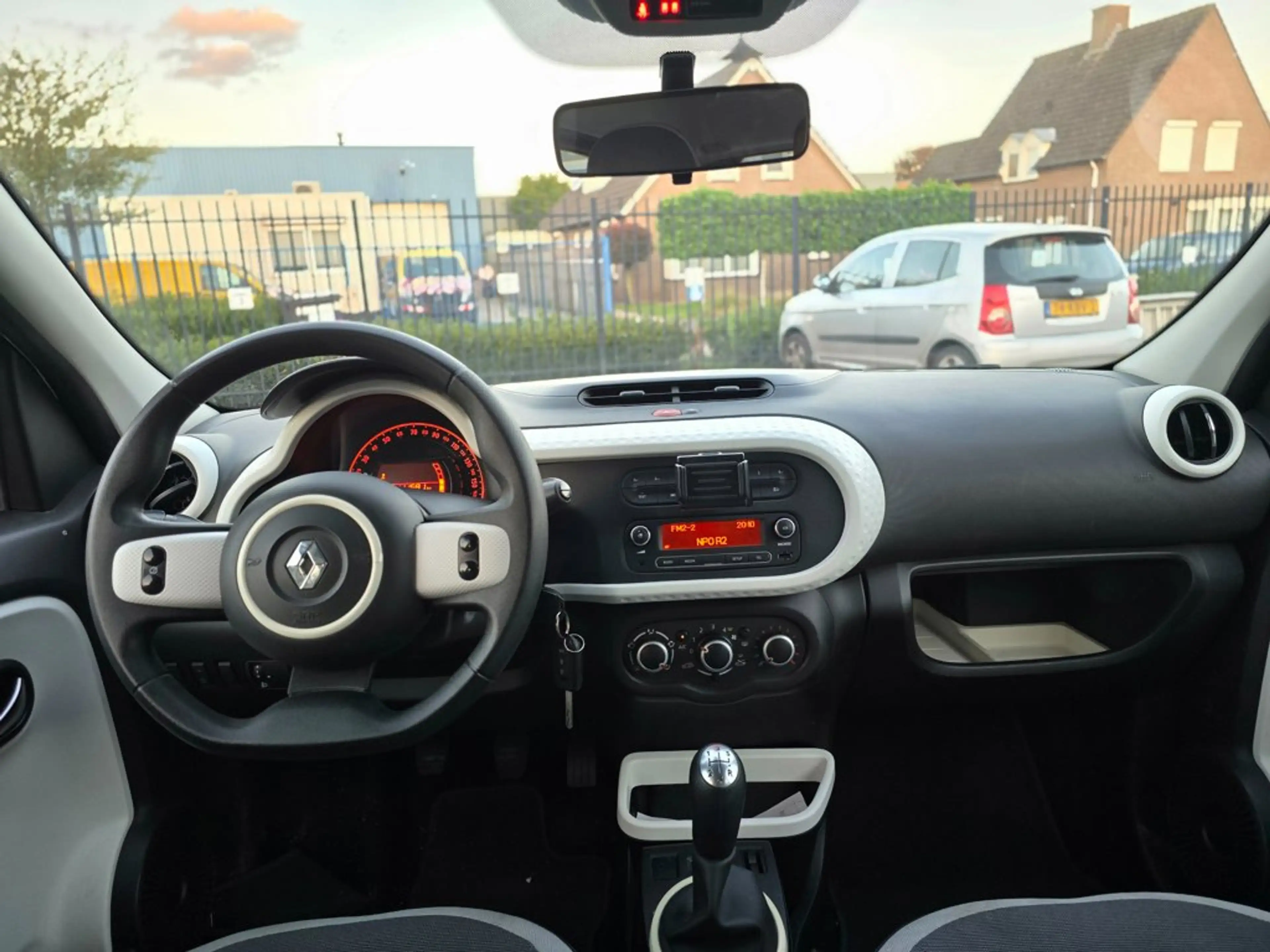 Renault Twingo 1.0 SCe Collection Airco|Cruise|NAP|NWE APK — photo 8