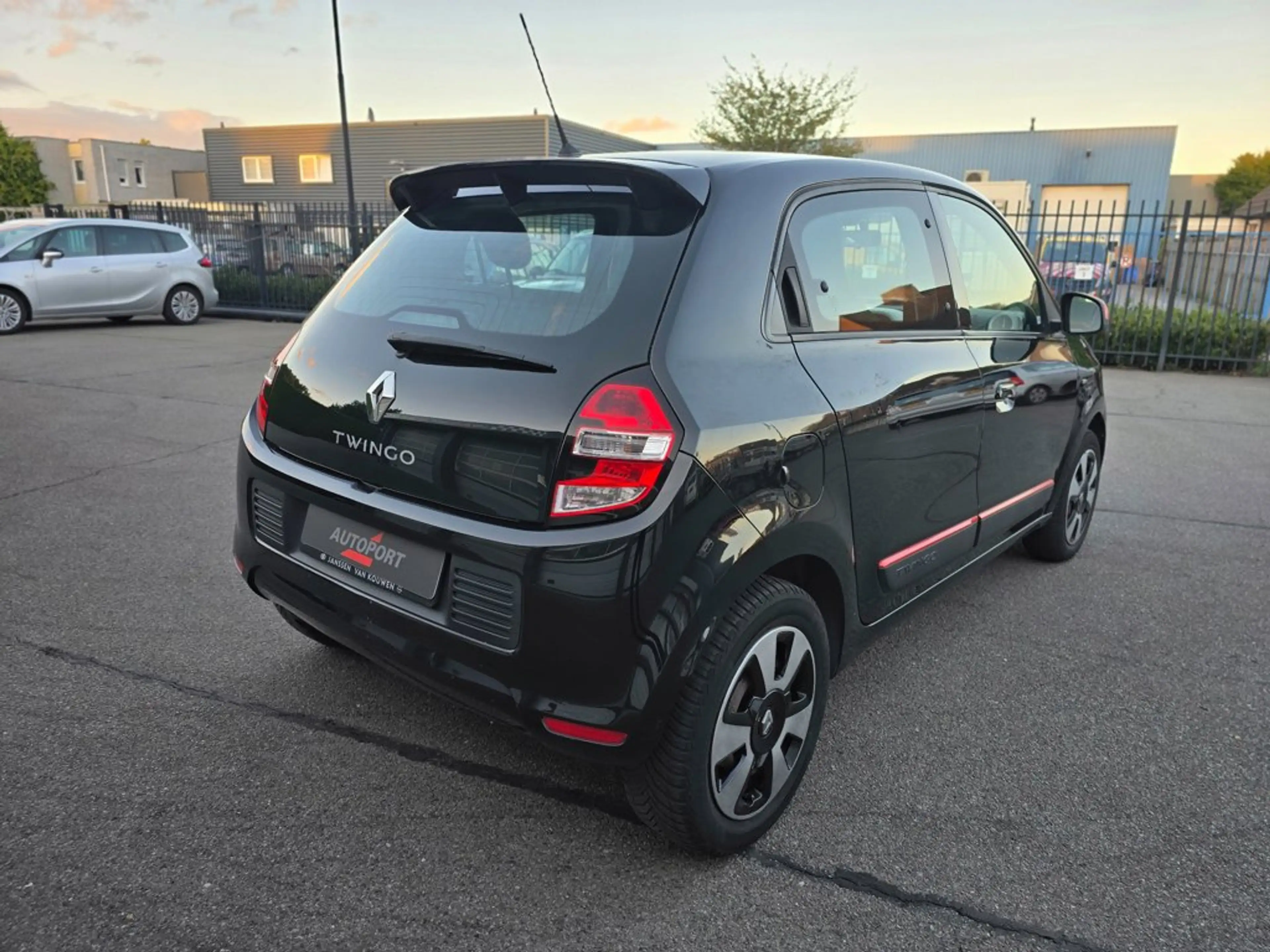 Renault Twingo 1.0 SCe Collection Airco|Cruise|NAP|NWE APK — photo 3