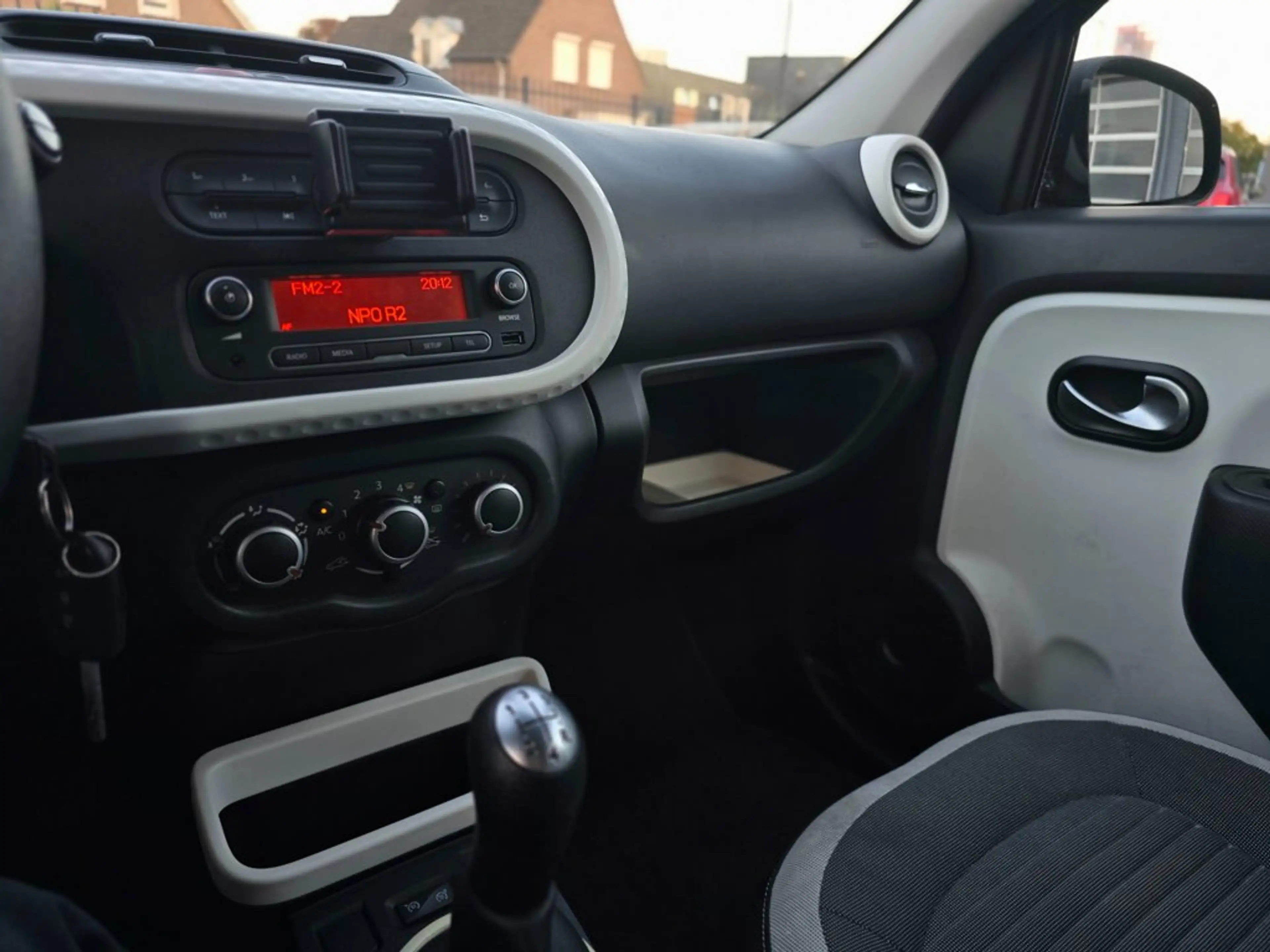 Renault Twingo 1.0 SCe Collection Airco|Cruise|NAP|NWE APK — photo 10