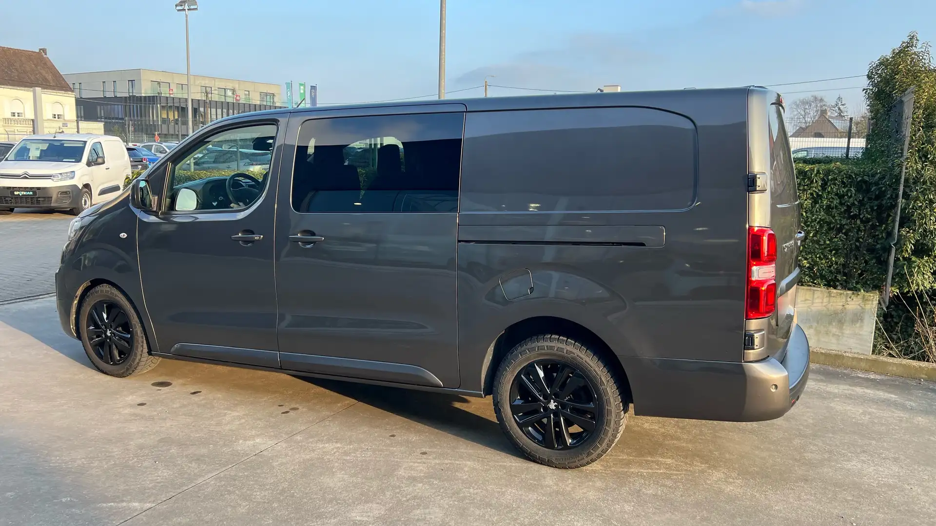 Peugeot Expert Dubbele Cabine 5 plaatsen Grigio - 2