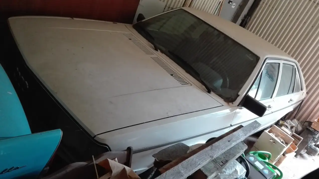 Audi 100