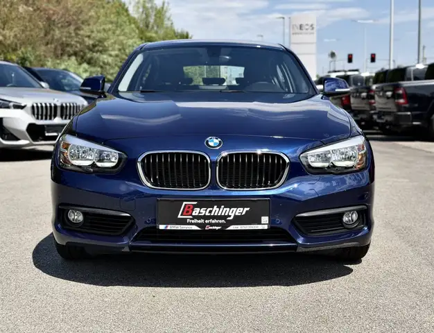 BMW 1 Series view 2