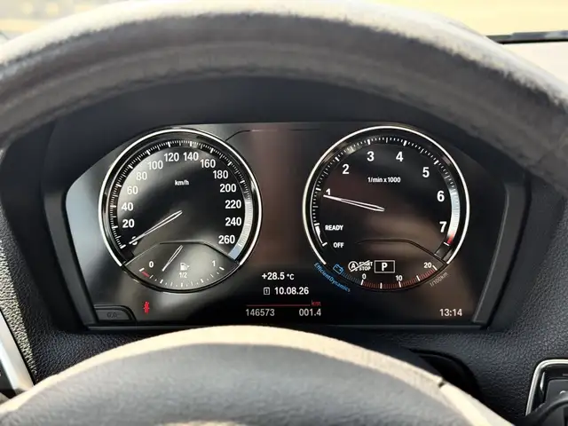 BMW 1 Series view 15