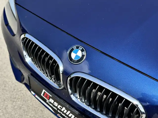 BMW 1 Series view 3