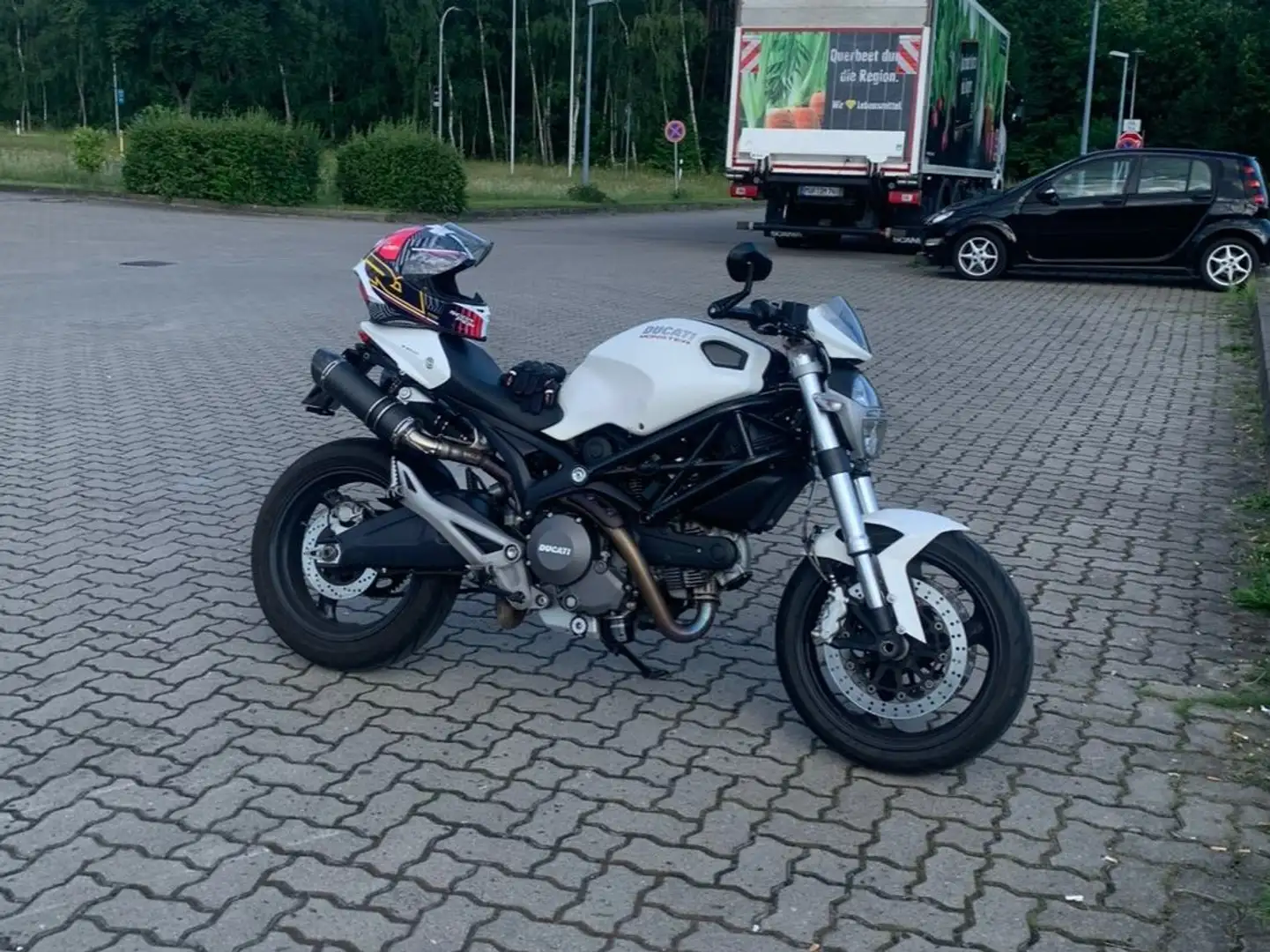 Ducati Monster 696 Alb - 1