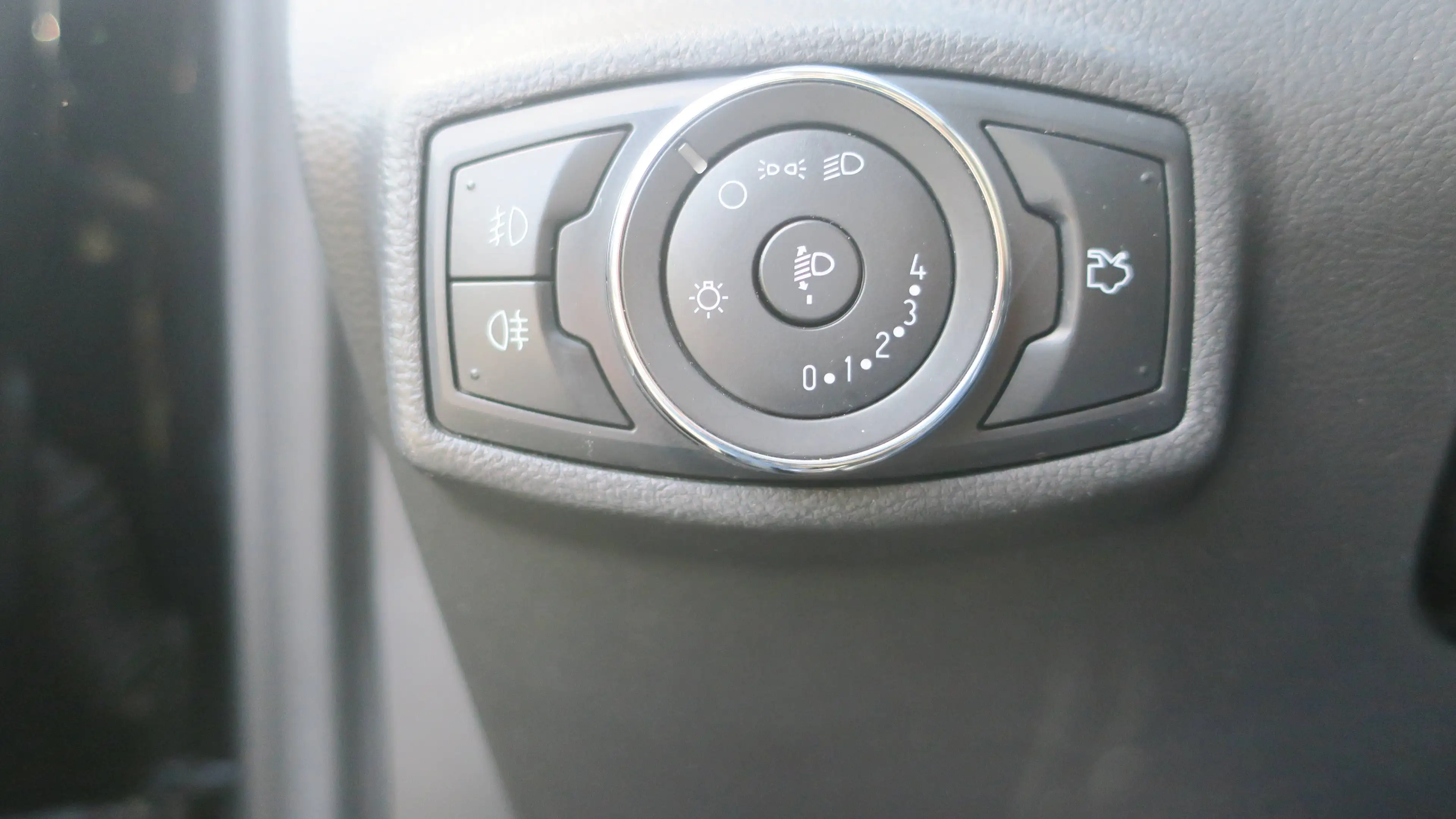 Ford Ka/Ka+ Ka 1.2i Ultimate — photo 11