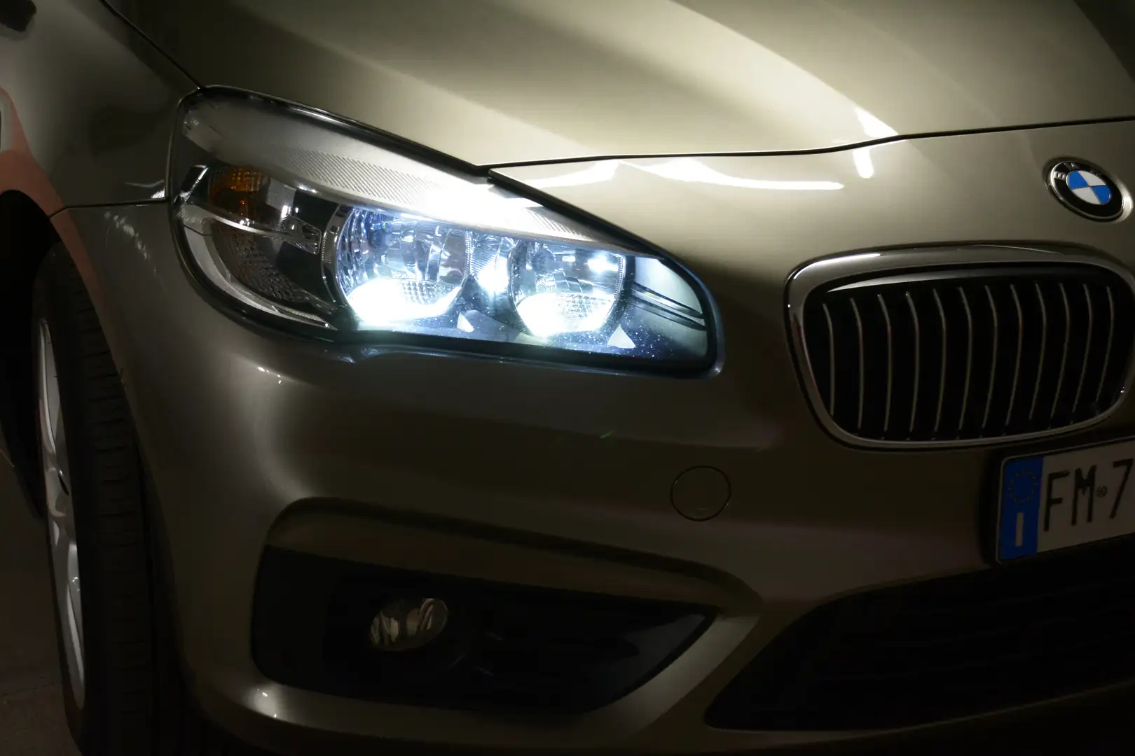 BMW 216 Serie 2 F45 2018 Active Tourer 216d Active torer Bronzová - 2