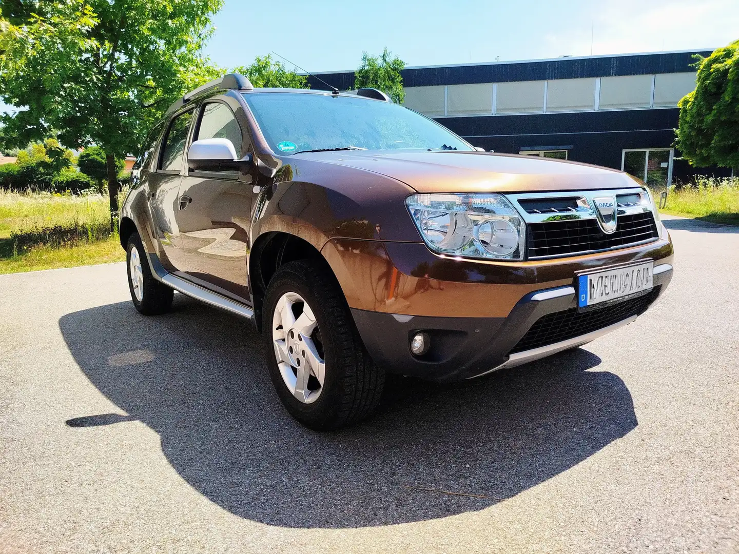Dacia Duster 1.6 4x2 PRESTIGE 1.Hd.(Arzt) LEDER KLIMA ALU EURO5 Braun - 2