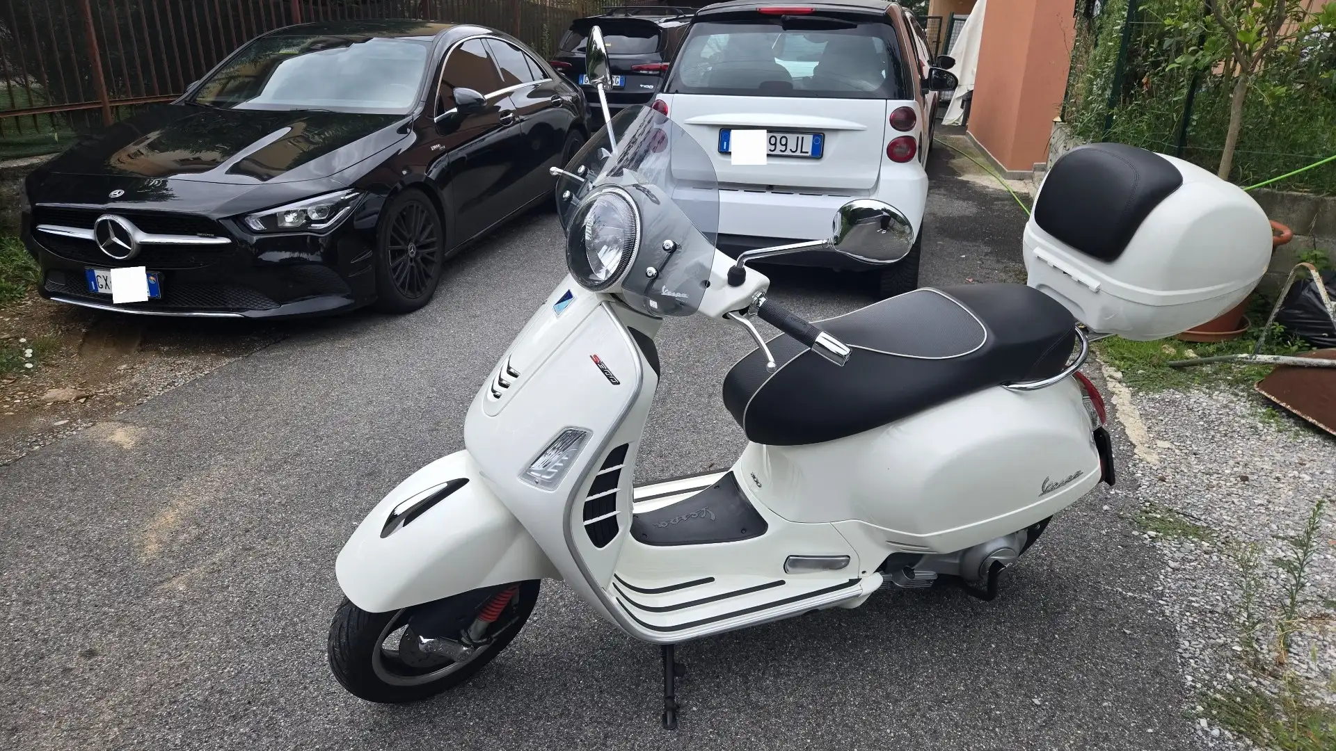 Vespa GTS Super 300 abs Fehér - 1