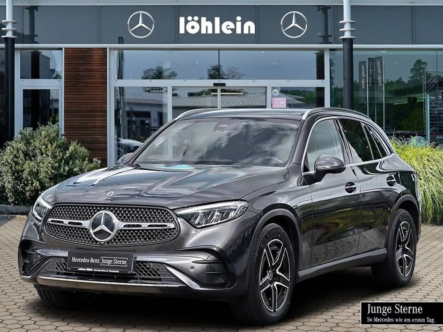Mercedes-Benz GLC 220 d 4M AMG ADV+ PANO+AHK+19''+MEMORY+TOTW+ Grau - 2