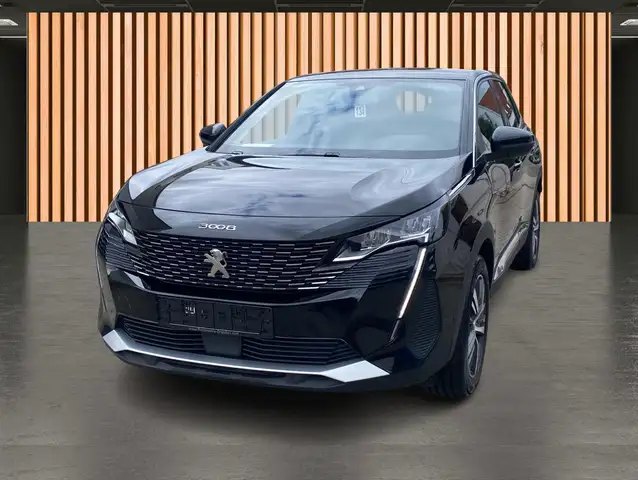 Peugeot 3008 view 2