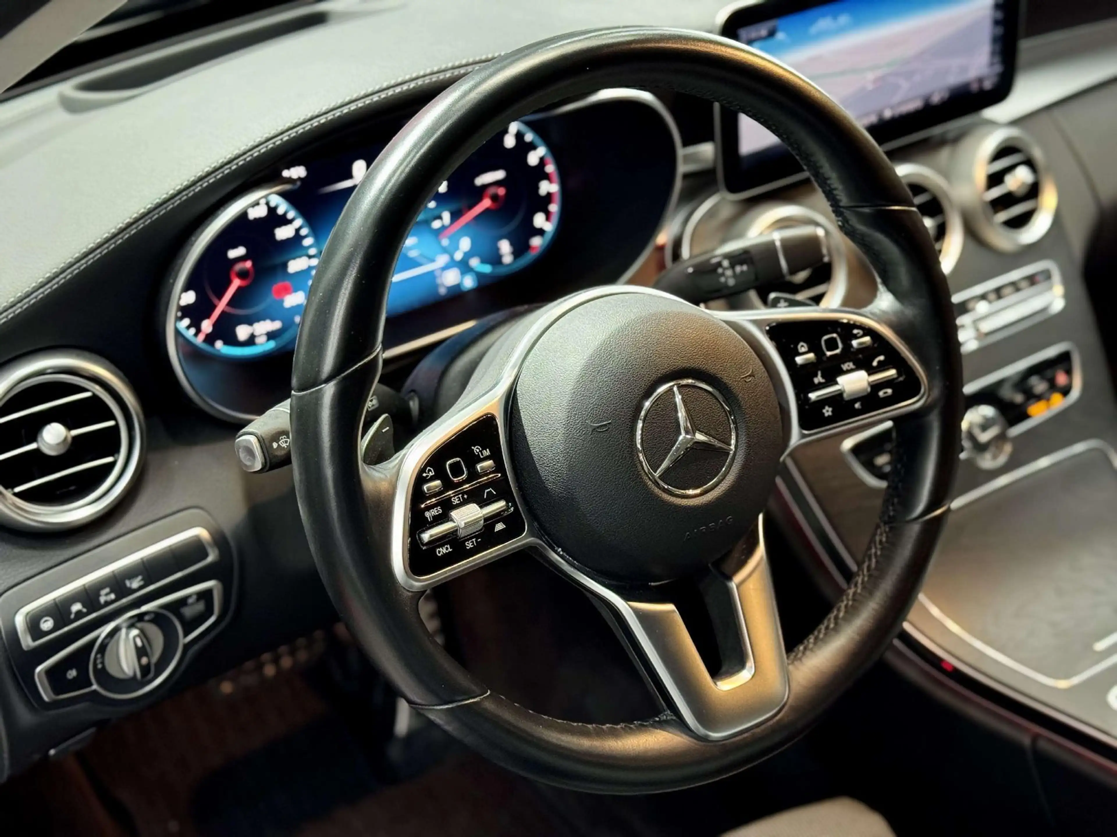 Mercedes-Benz C 400 T*Allrad*MB100Garantie*360Kamera*VOLL Digital*Burm — photo 6