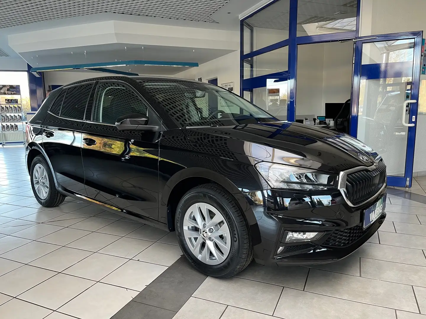 Skoda Fabia 1.0 TSI-DSG-115PS Top-Selection Schwarz - 2