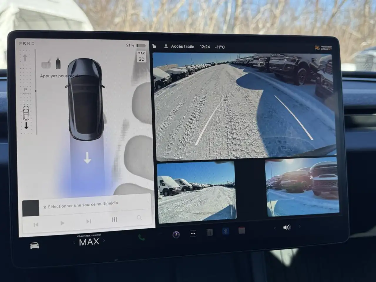 Tesla Model 3 снимка Tesla Model 3