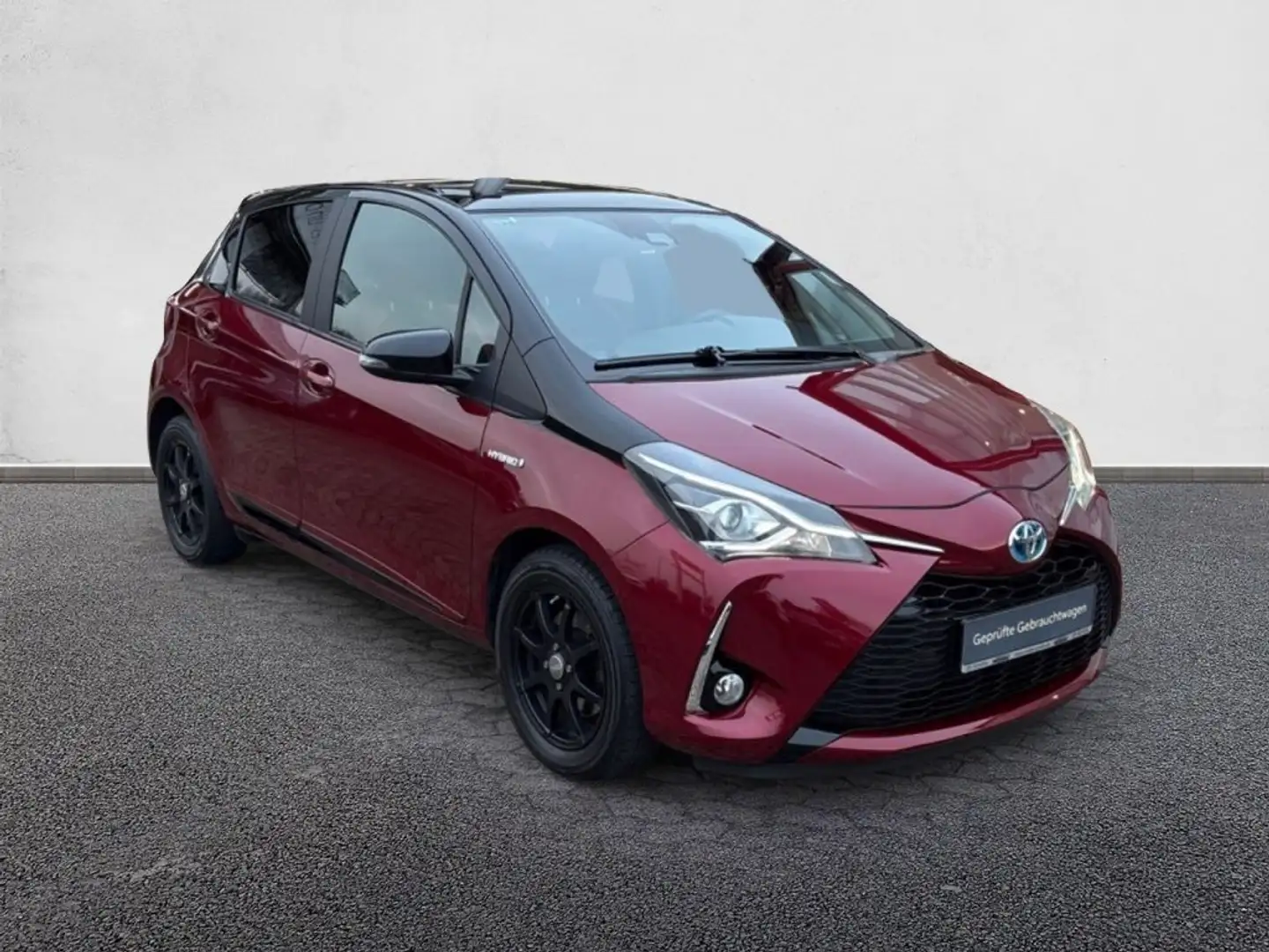 Toyota Yaris Hybrid 1.5 VVT-i Style Selection Красный - 2