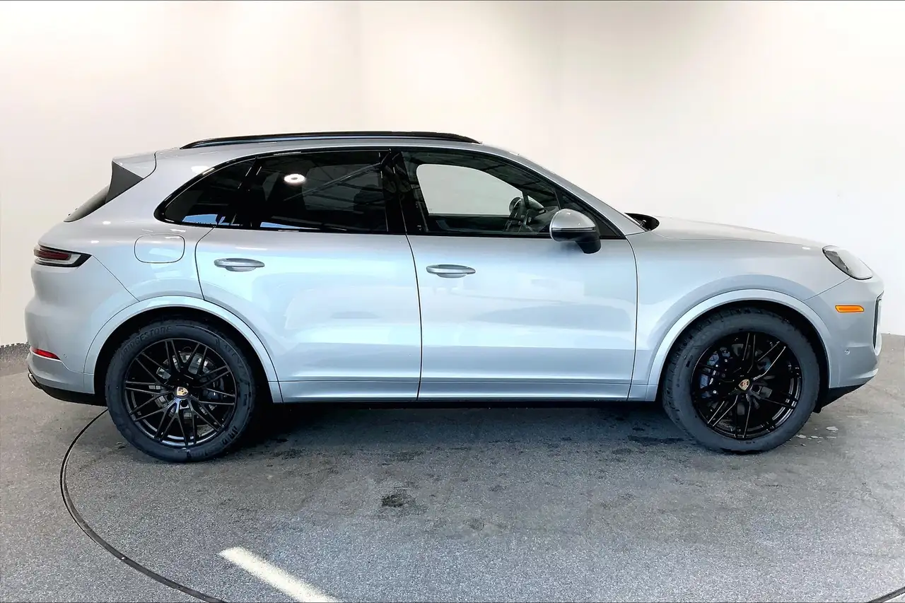 Porsche Cayenne снимка Porsche Cayenne