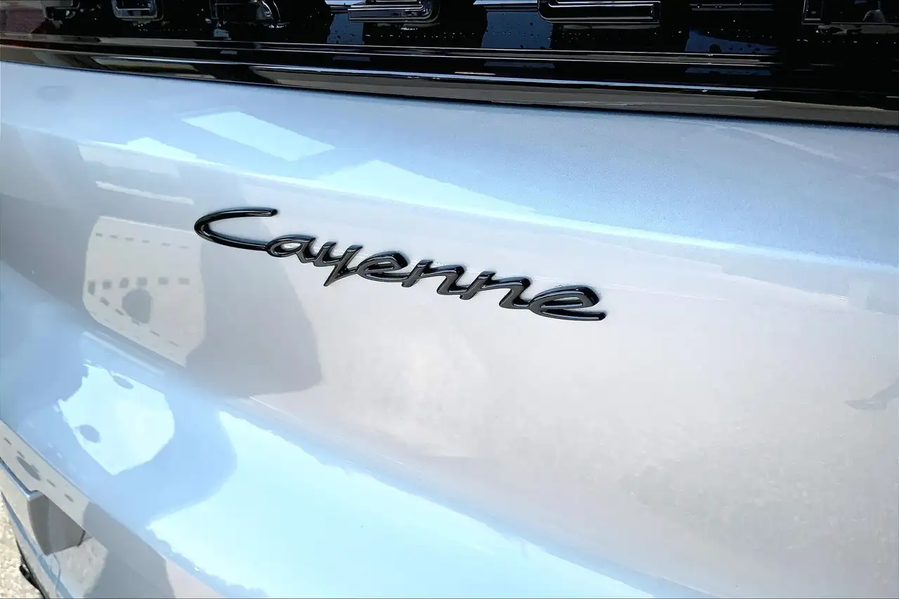 Porsche Cayenne снимка Porsche Cayenne