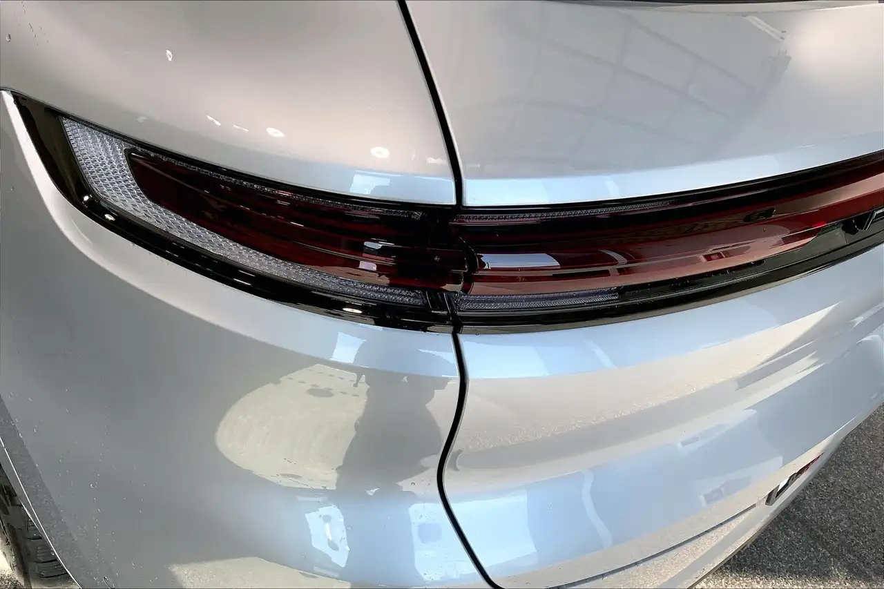 Porsche Cayenne снимка Porsche Cayenne