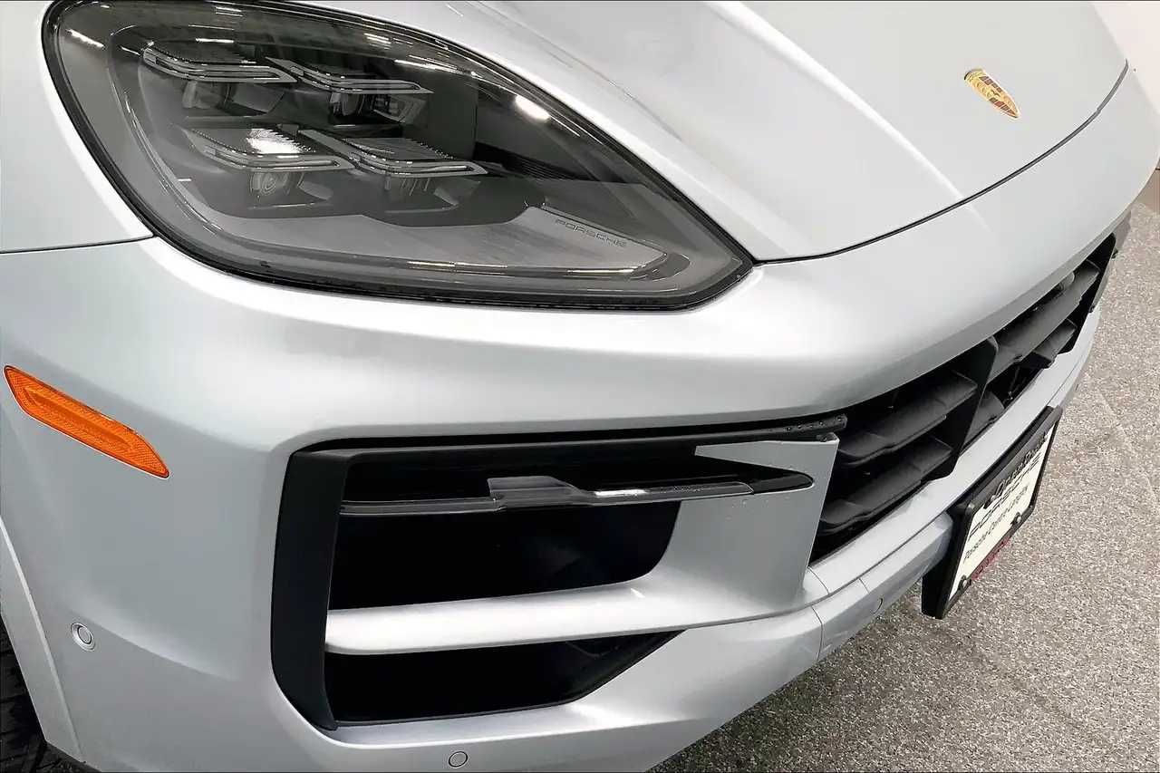 Porsche Cayenne снимка Porsche Cayenne