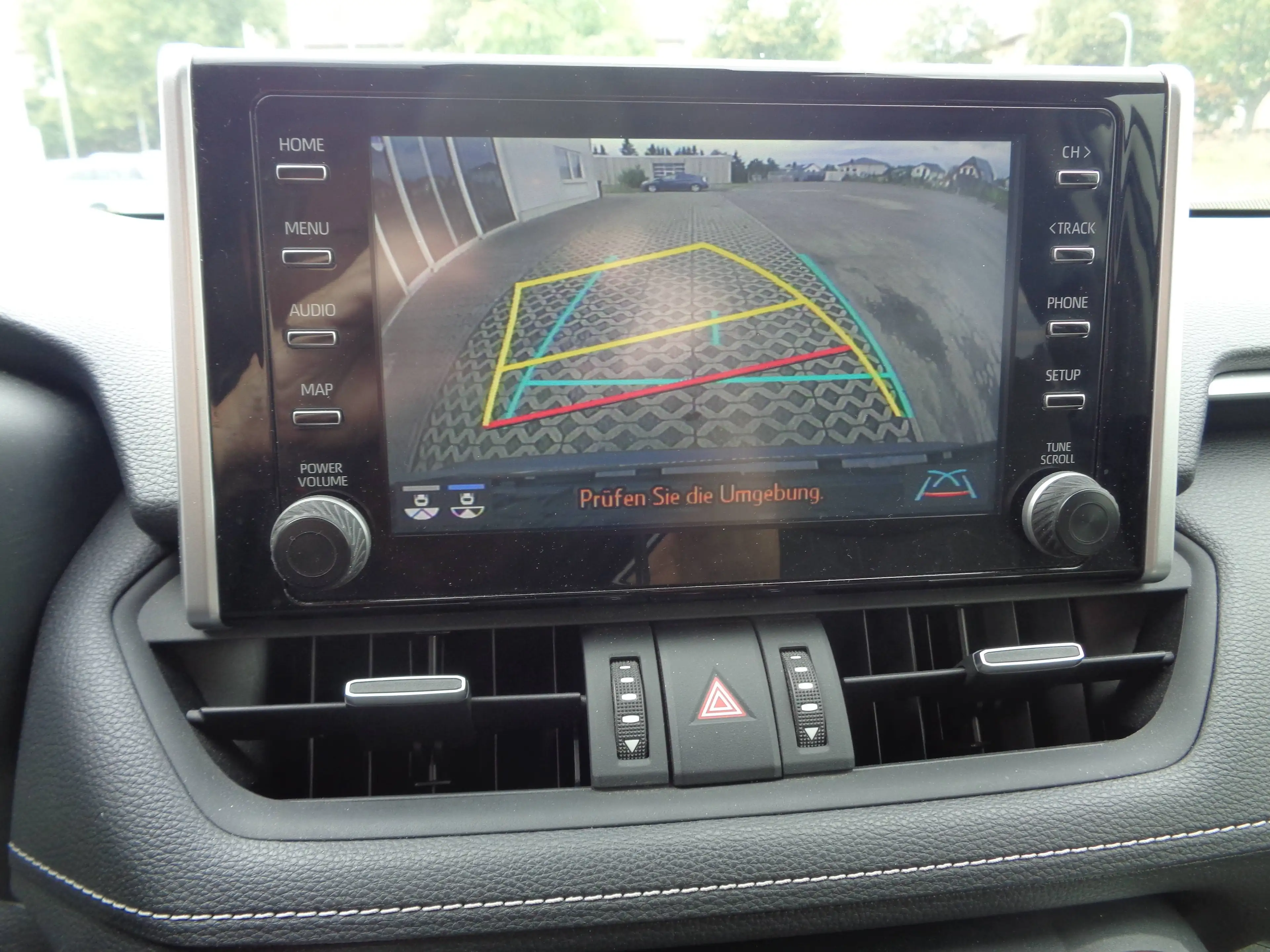 Toyota RAV 4 Hybrid 4x2 Team Deutschland — photo 10