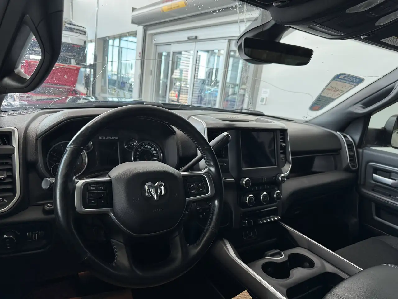 RAM 3500 снимка RAM 3500