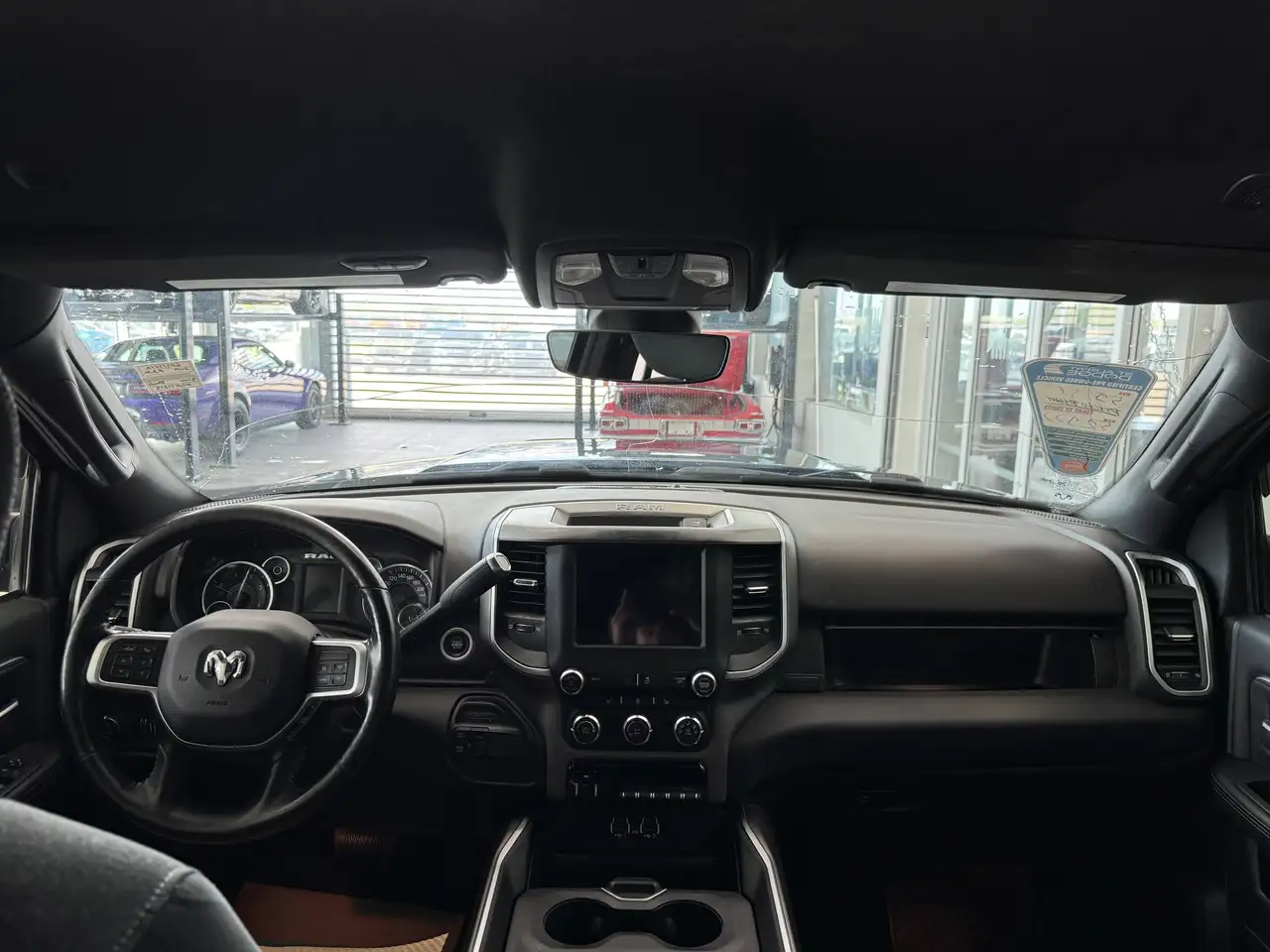 RAM 3500 снимка RAM 3500