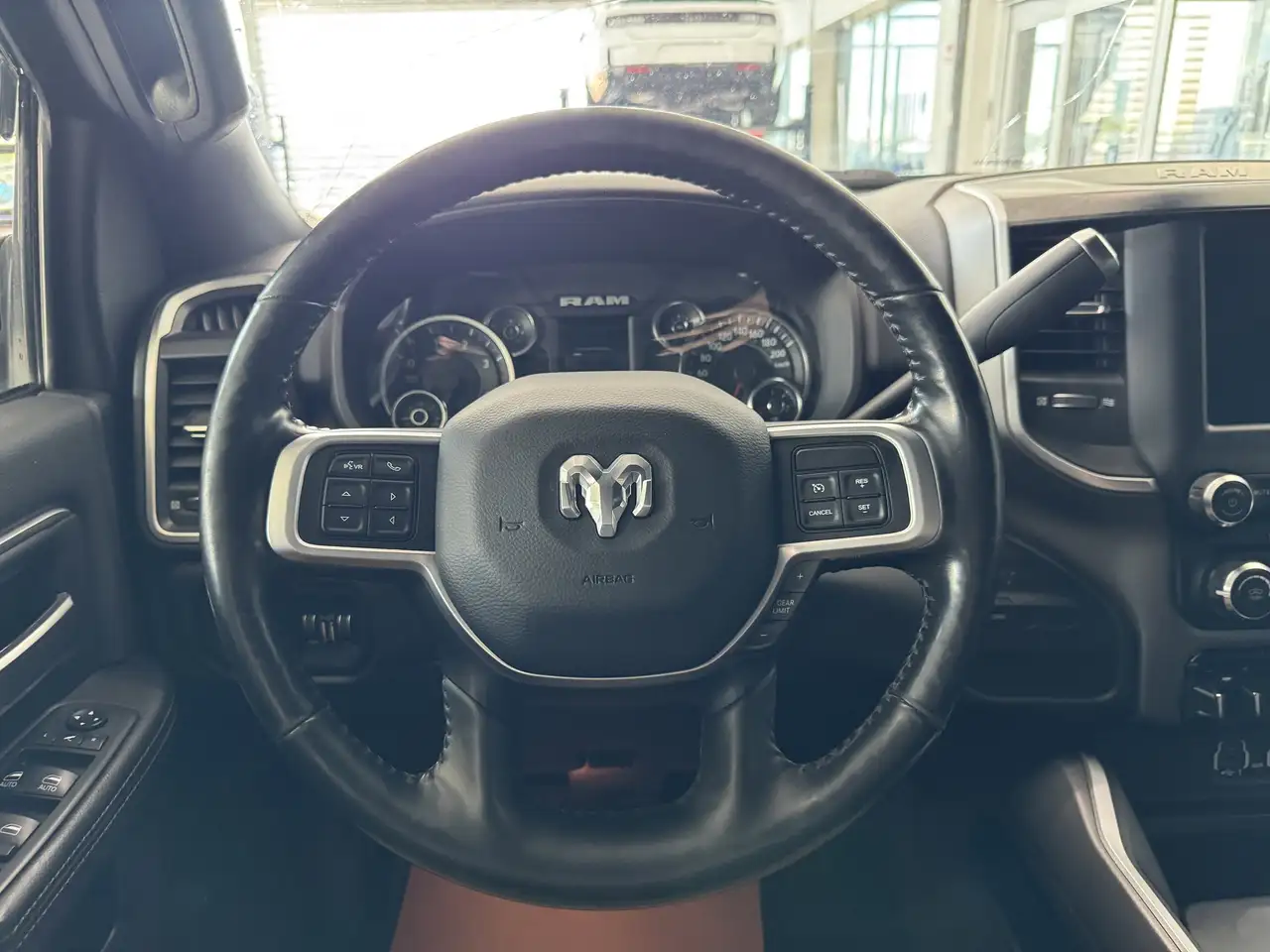 RAM 3500 снимка RAM 3500