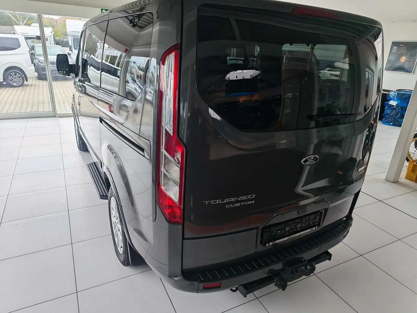 Ford Tourneo Custom TiTANIUM L1 MHeV KAMERA 8-SiTZER AHK TEMPOMAT PDC Grau - 2
