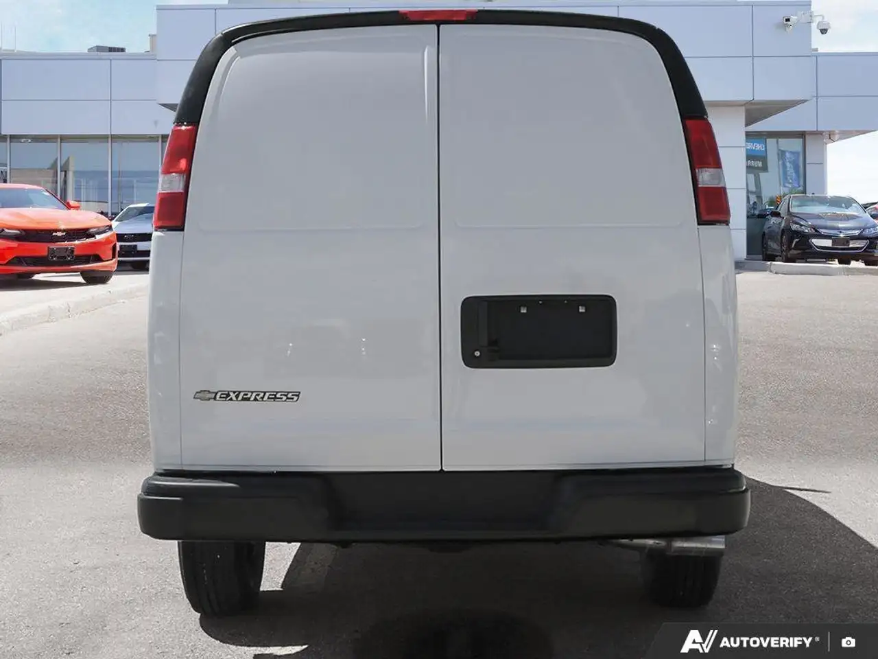 Chevrolet Express 2500 снимка Chevrolet Express 2500