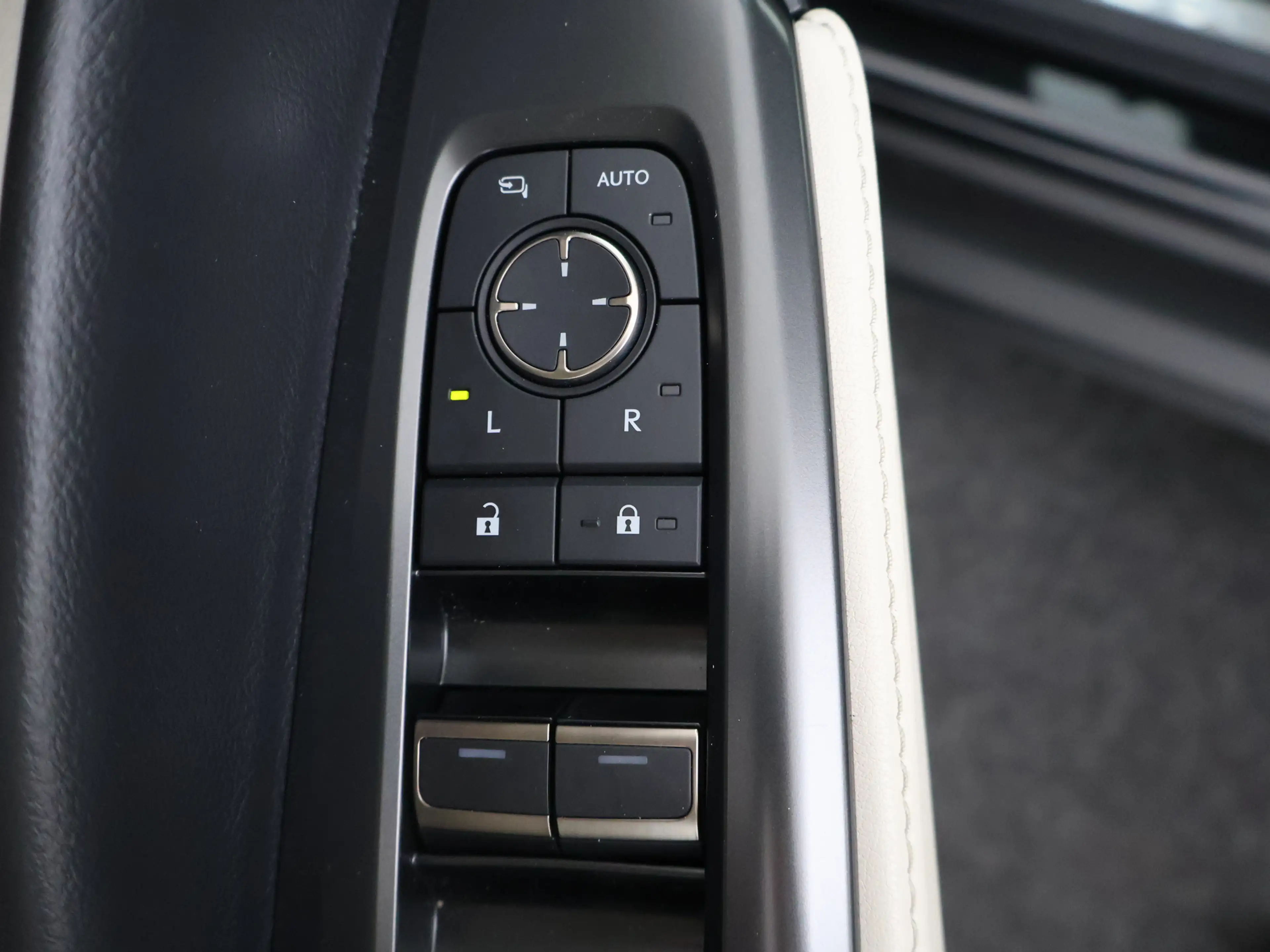 Lexus LBX Elegant 2WD Advanced Pack | Lederen bekleding | St — photo 9