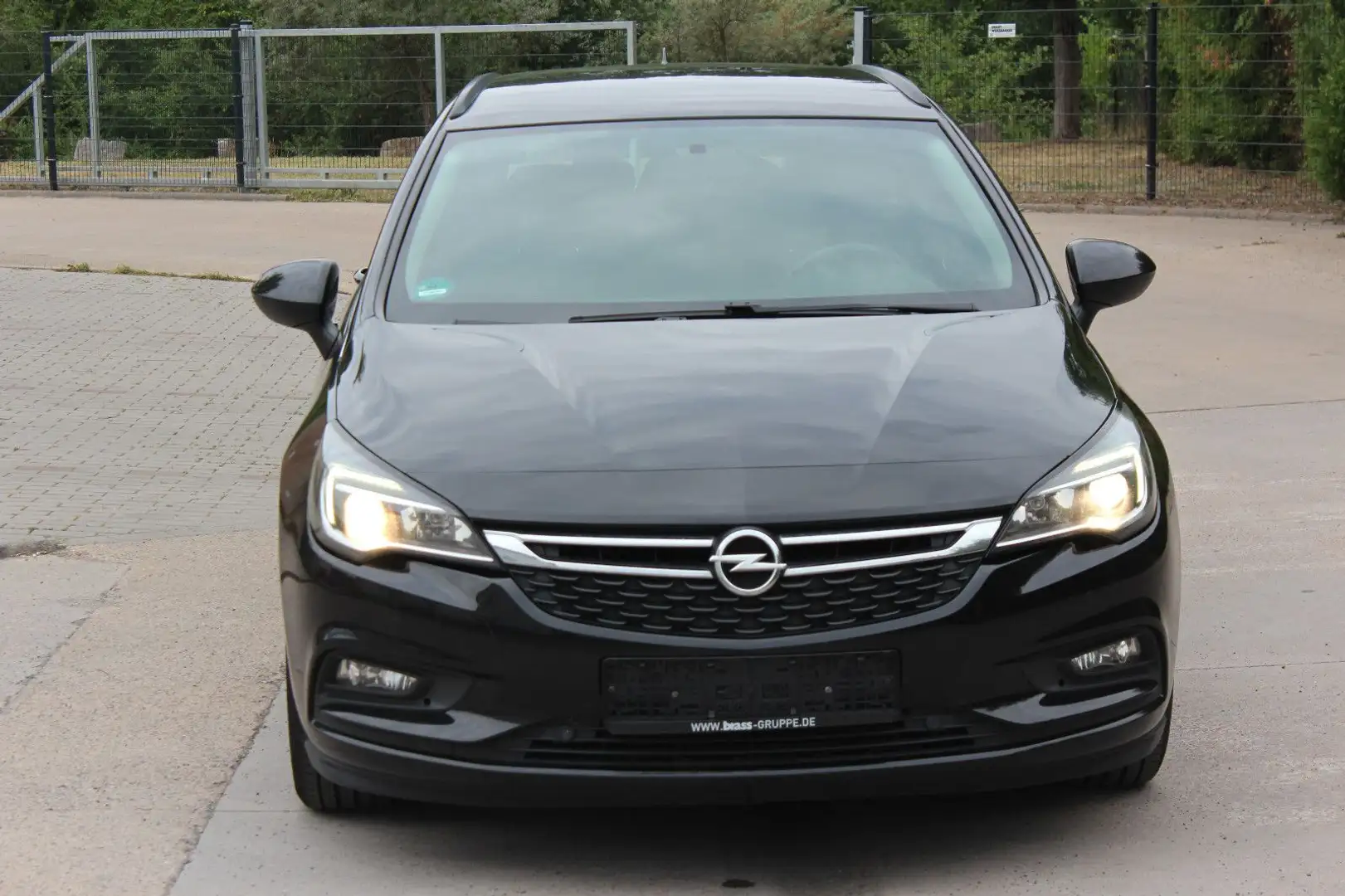 Opel Astra K Sports Tourer Business Start/Stop Schwarz - 2