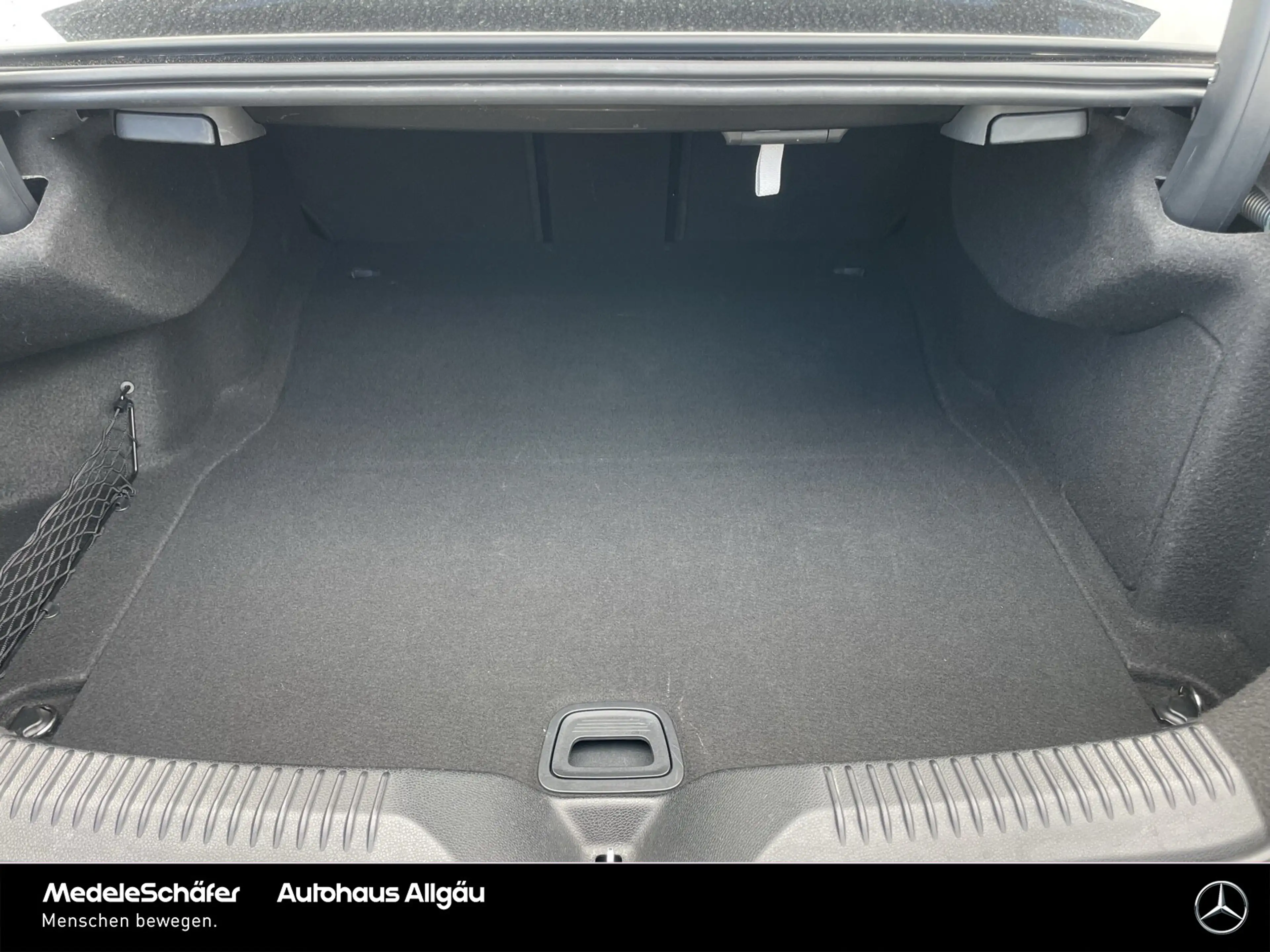 Mercedes-Benz CLS 220 CLS 220 d AMG Distro SHD MLED 360 Ambi Servoschl — photo 8