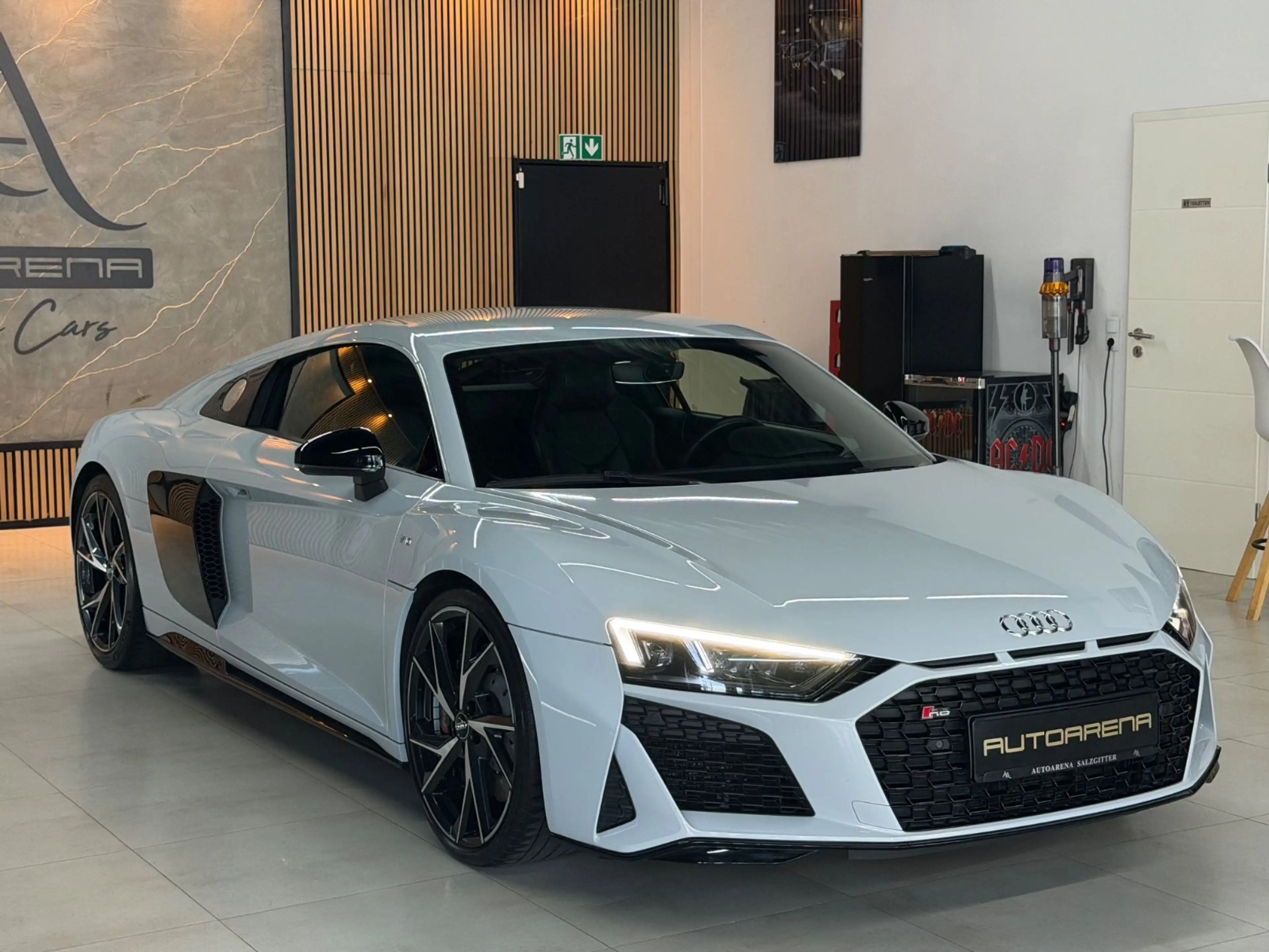 Audi R8 Coupe 5.2 ''V10''*LED*B&O*R.KAM* — photo 4