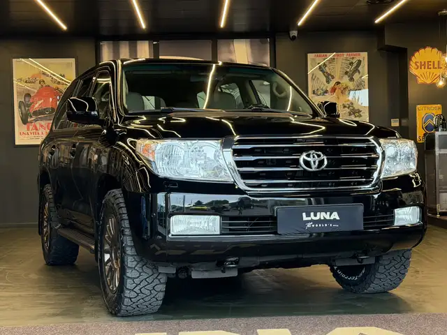Toyota Land Cruiser 200 V8 4.5 D -7 Posti-
