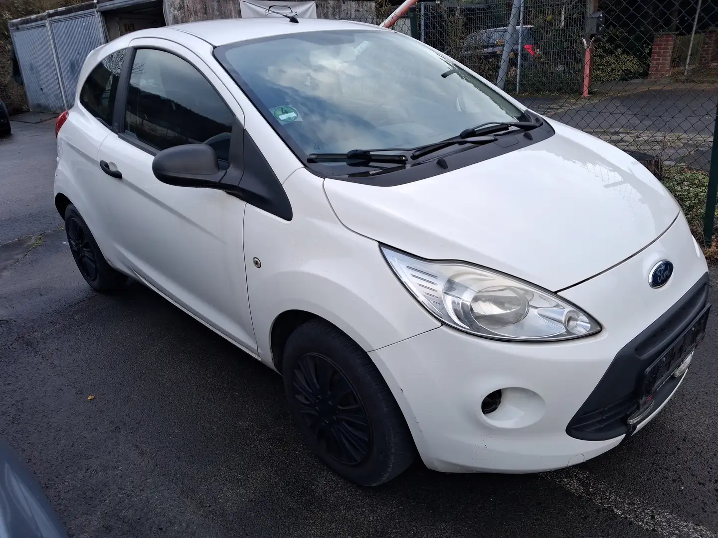 Ford Ka/Ka+ Ka Ka 1.2 Trend Weiß - 2