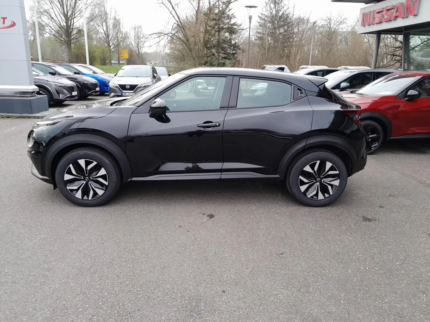 Nissan Juke 1,0 DIG-T Acenta Komfort Nero - 2
