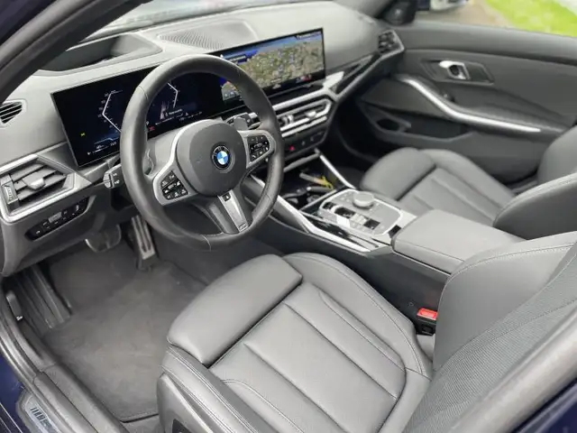 BMW 3 Series view 6
