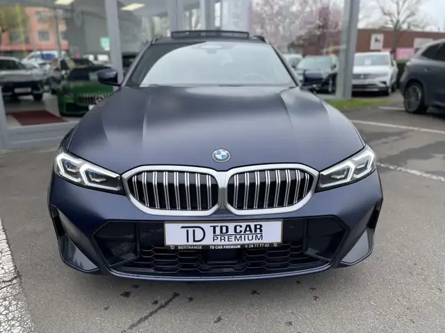 BMW 3 Series view 2