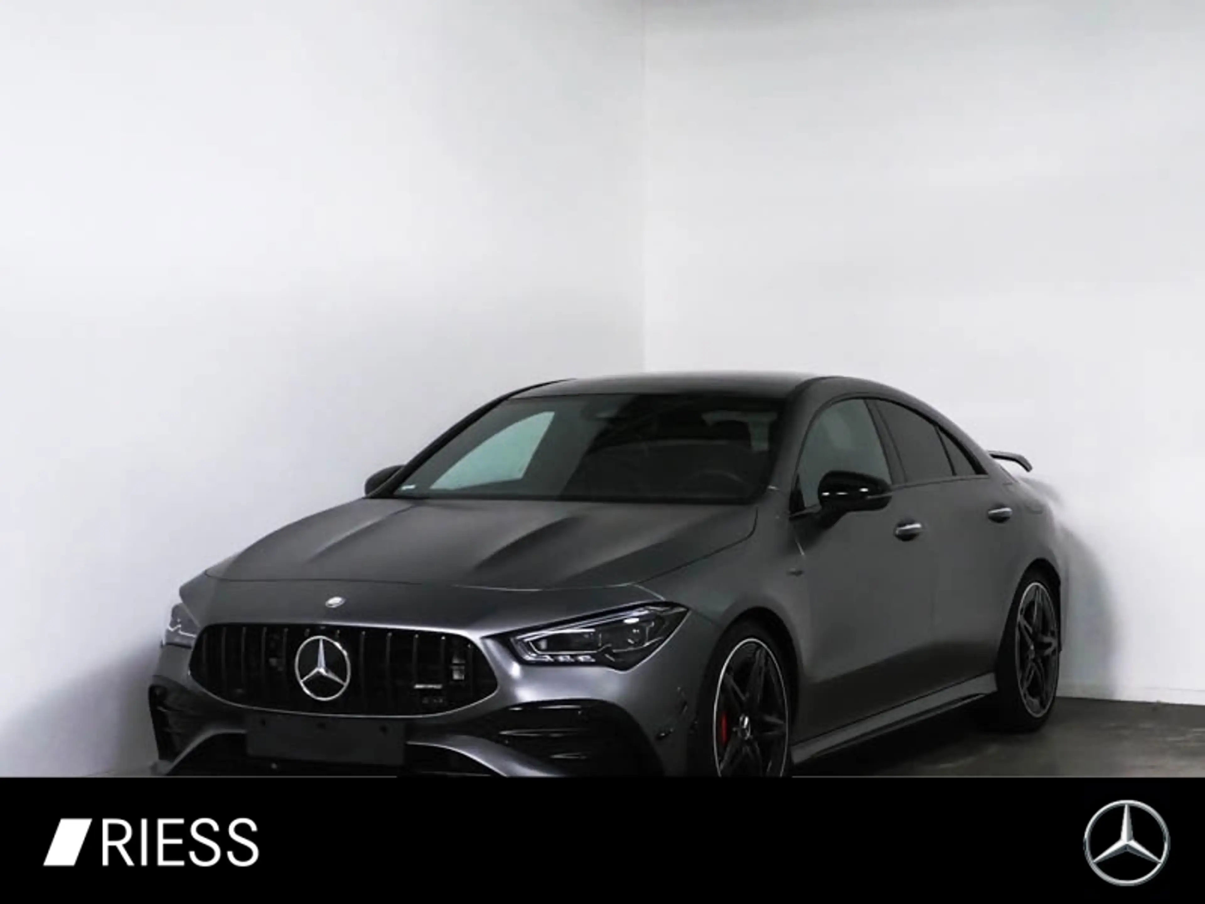 Mercedes-Benz CLA 35 AMG 4M Aero MAGNO Night Pano W-Paket 19"