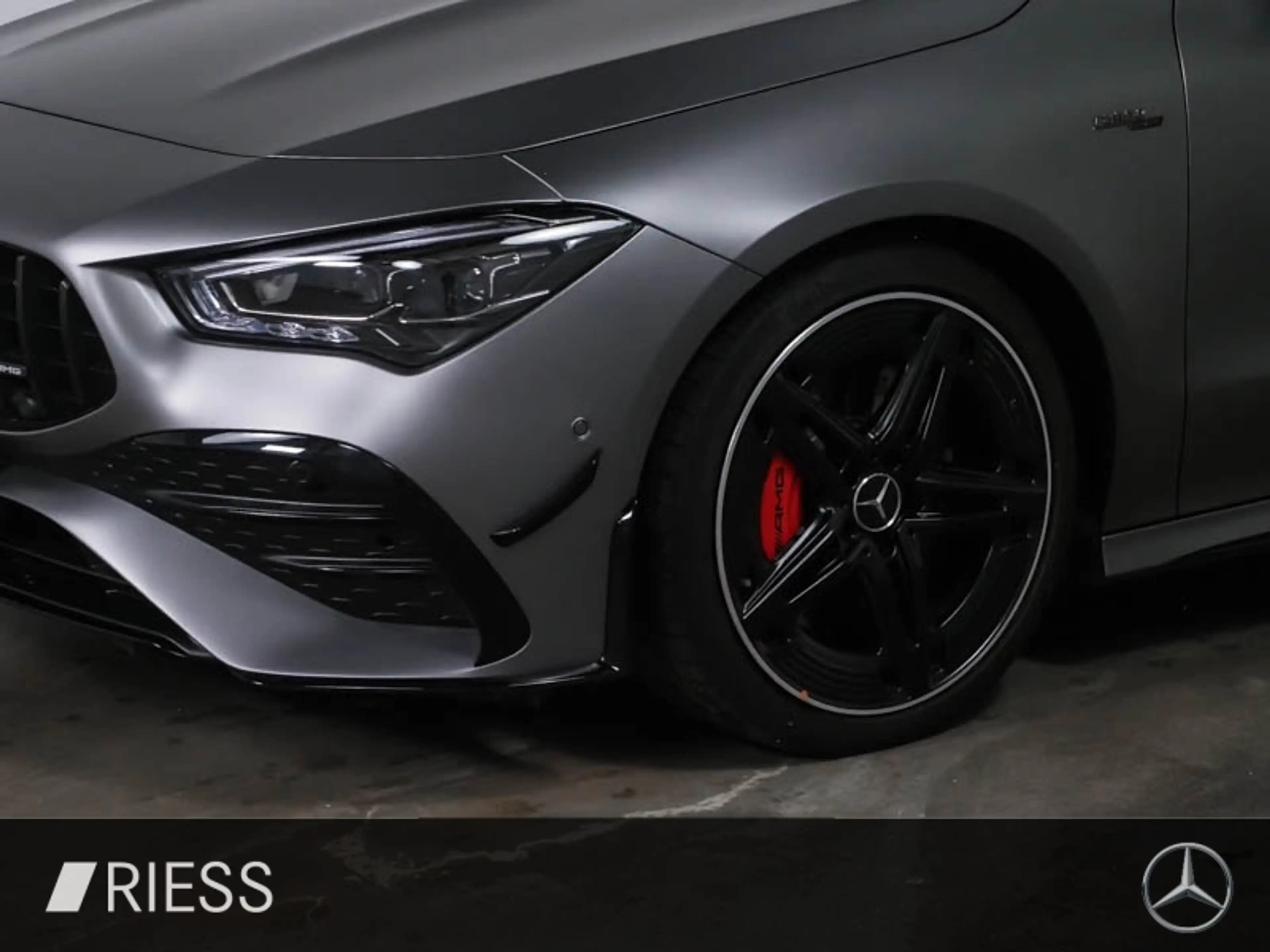 Mercedes-Benz CLA 35 AMG 4M Aero MAGNO Night Pano W-Paket 19" — photo 3