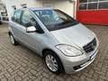 Mercedes-Benz A 180 1.7/NAVI/KLIMA/SHZ/LMF/PDC/FREISPRECH Silber - thumbnail 4