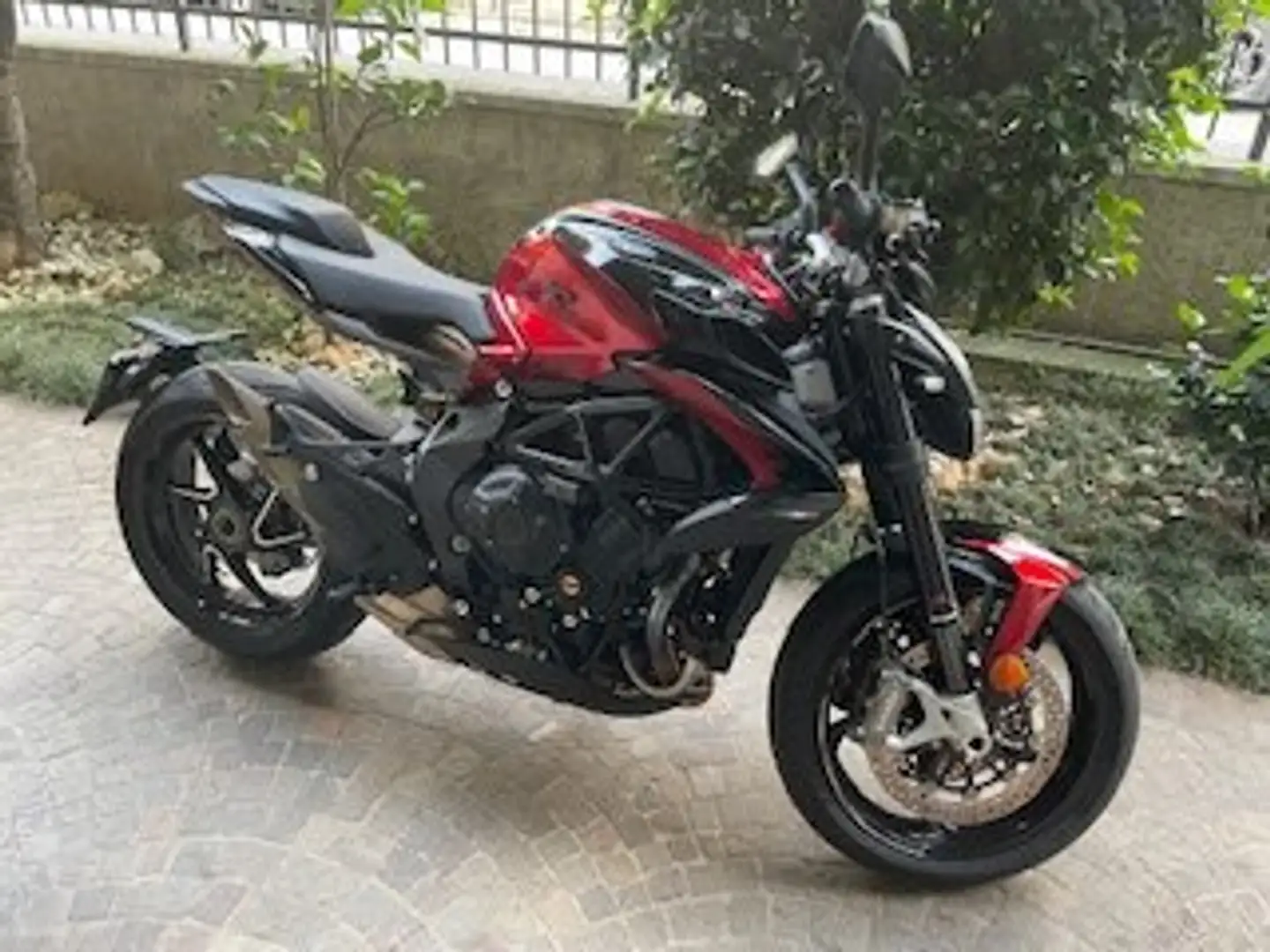 MV Agusta Brutale 800 RR - 1