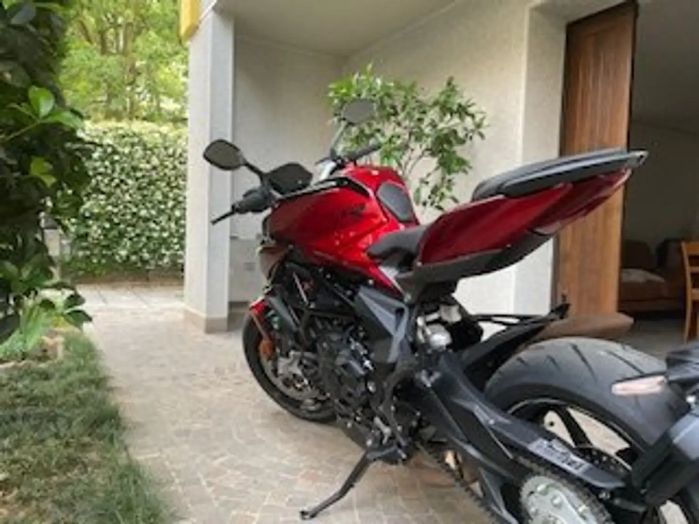 MV Agusta Brutale 800 RR - 2